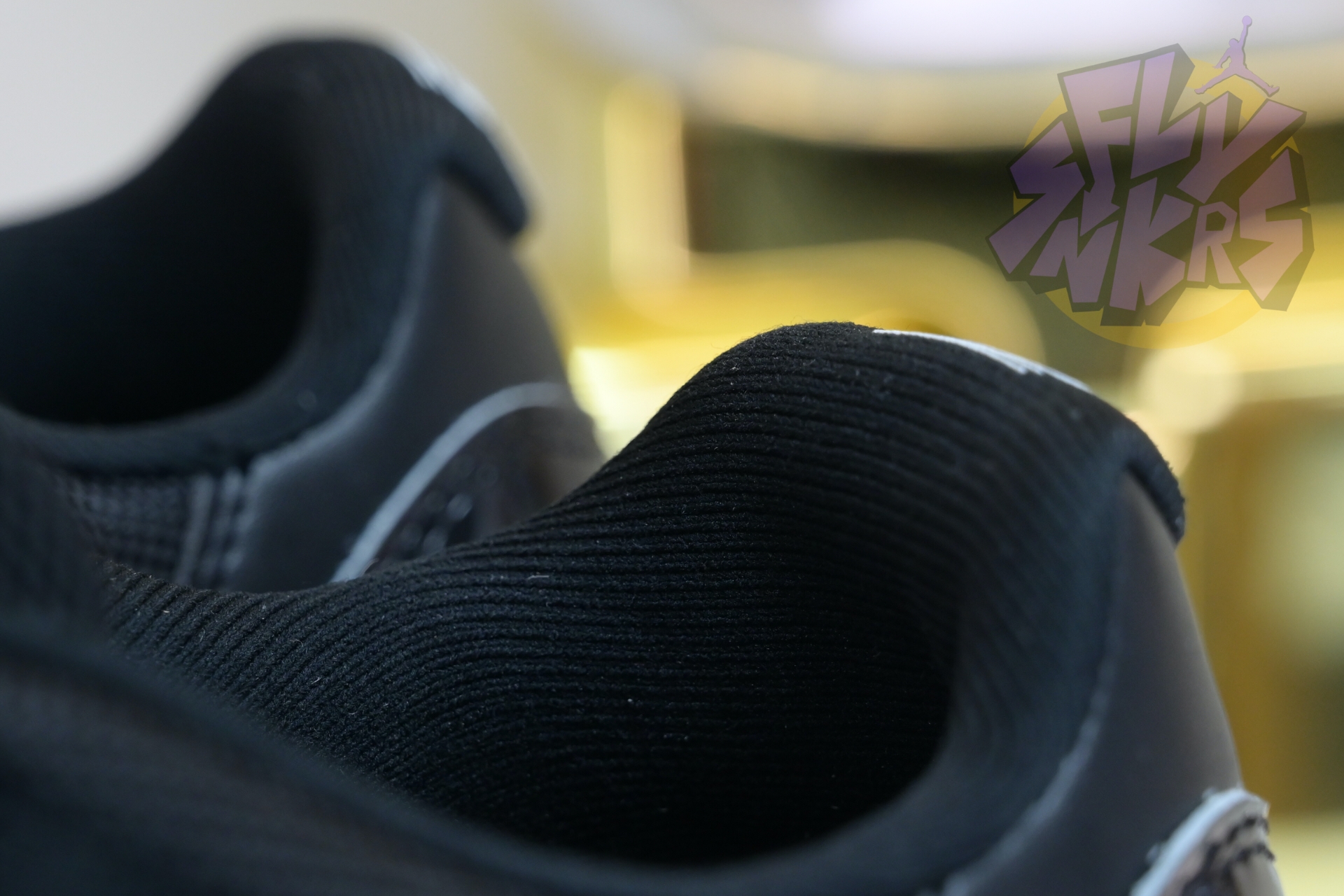 Air Jordan 11 Low“Bred” FV5104-006