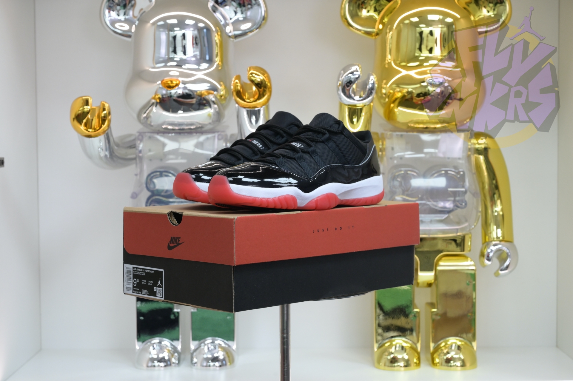 Air Jordan 11 Low“Bred” FV5104-006