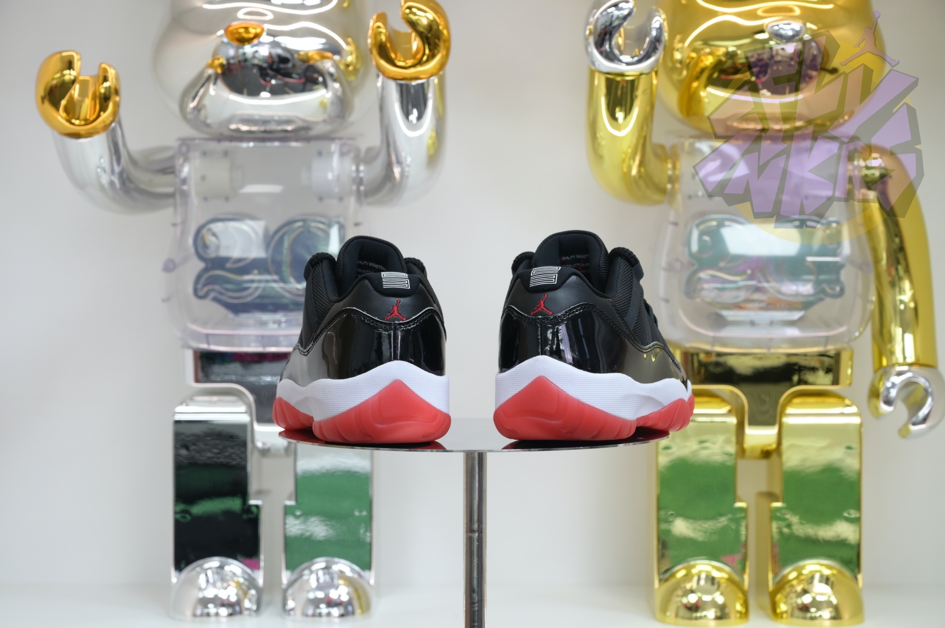 Air Jordan 11 Low“Bred” FV5104-006