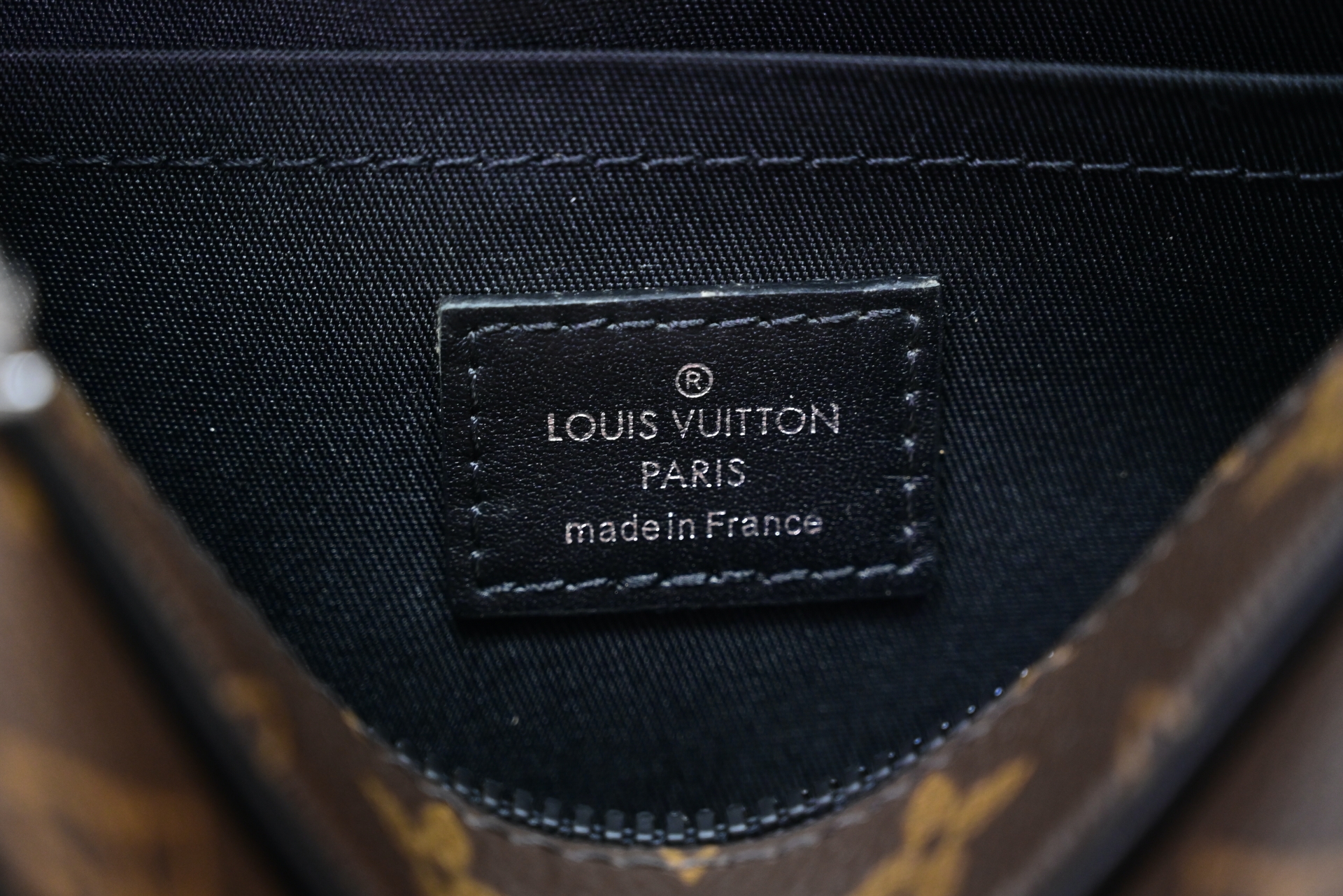 LOUIS VUITTON