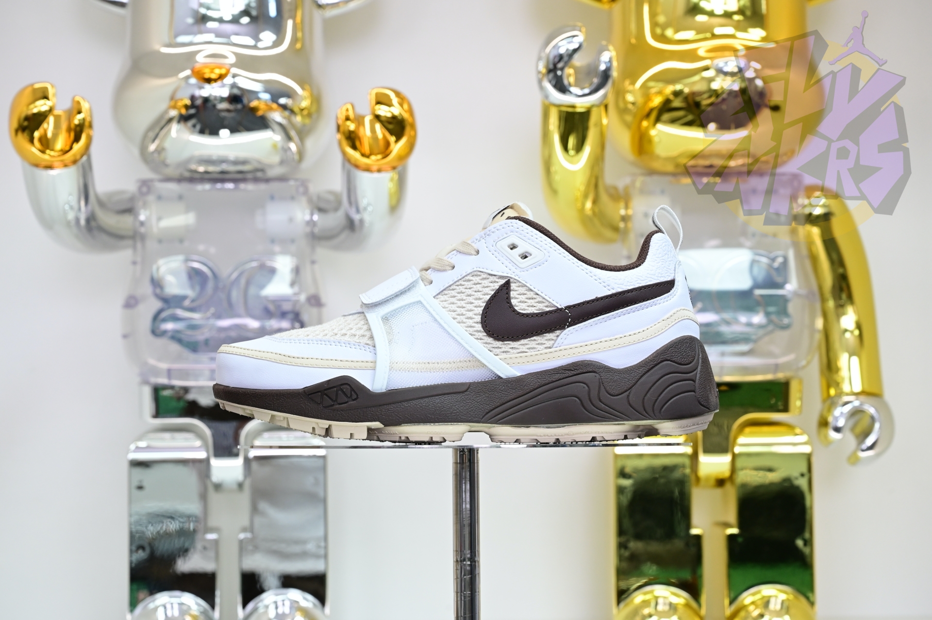 Travis Scott x Nike ZOOM Field JAXX“White/ Light Chocolate”HQ3073-100