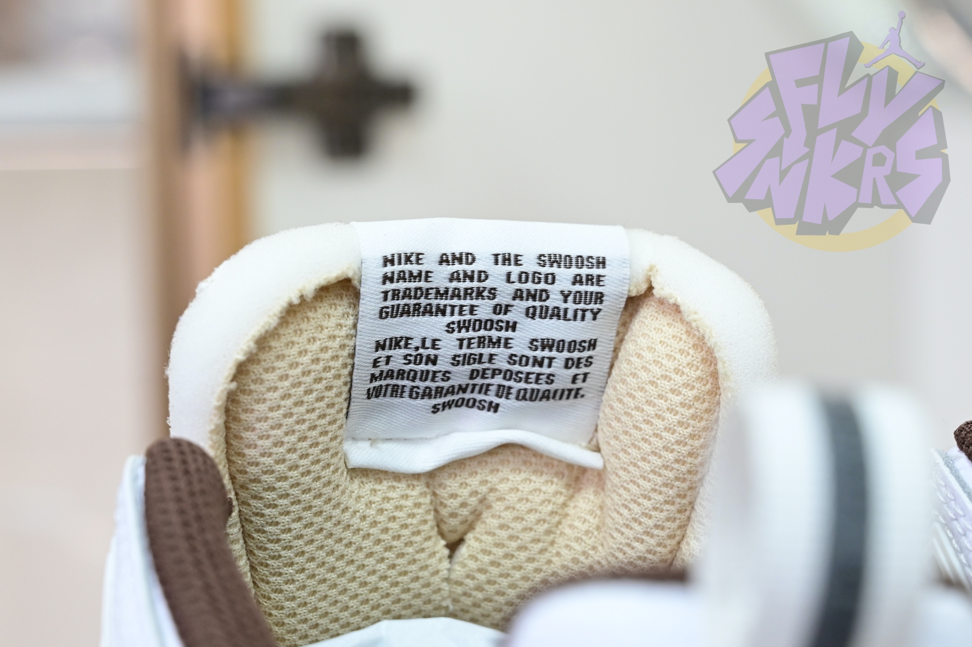 Travis Scott x Nike ZOOM Field JAXX“White/ Light Chocolate”HQ3073-100