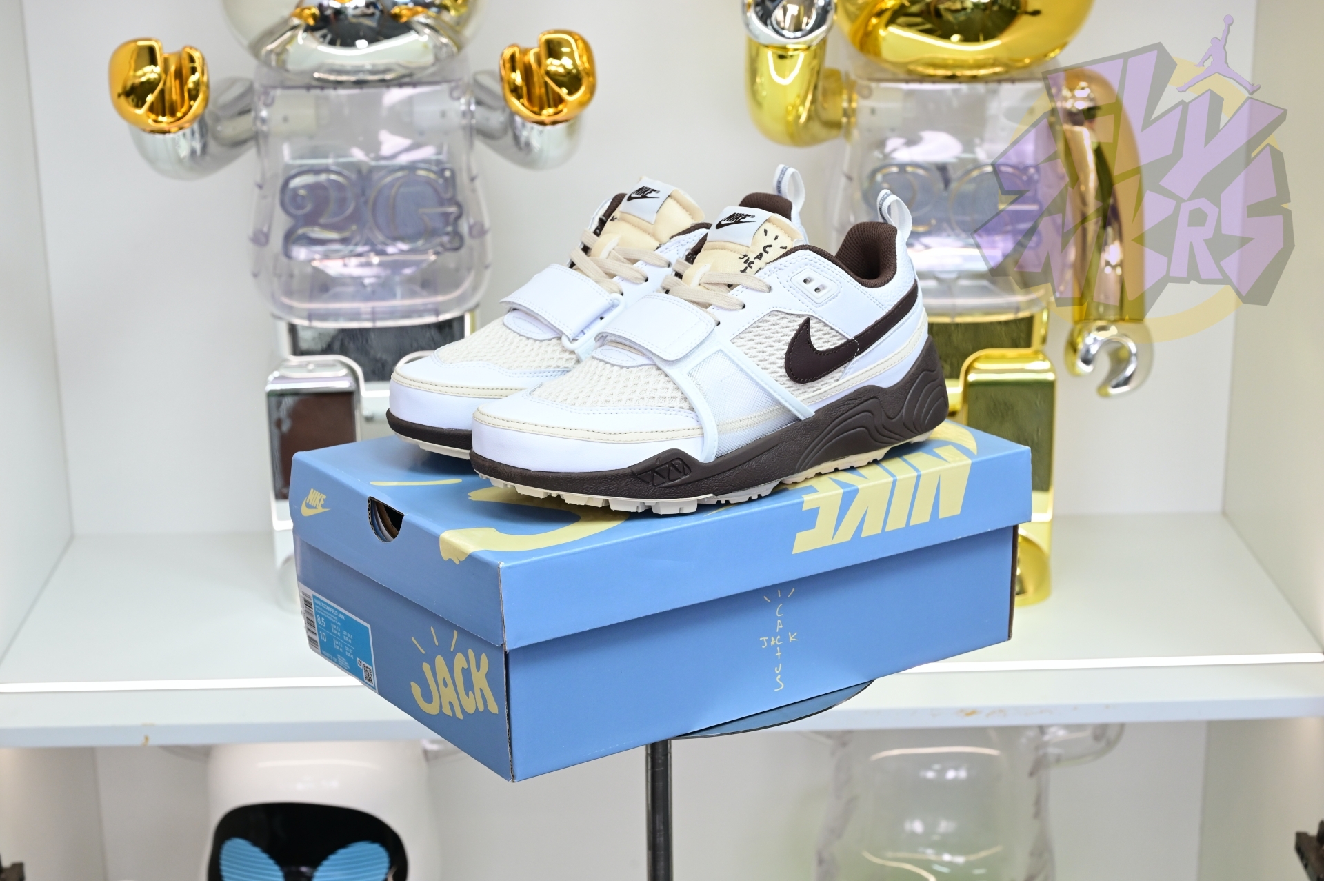 Travis Scott x Nike ZOOM Field JAXX“White/ Light Chocolate”HQ3073-100
