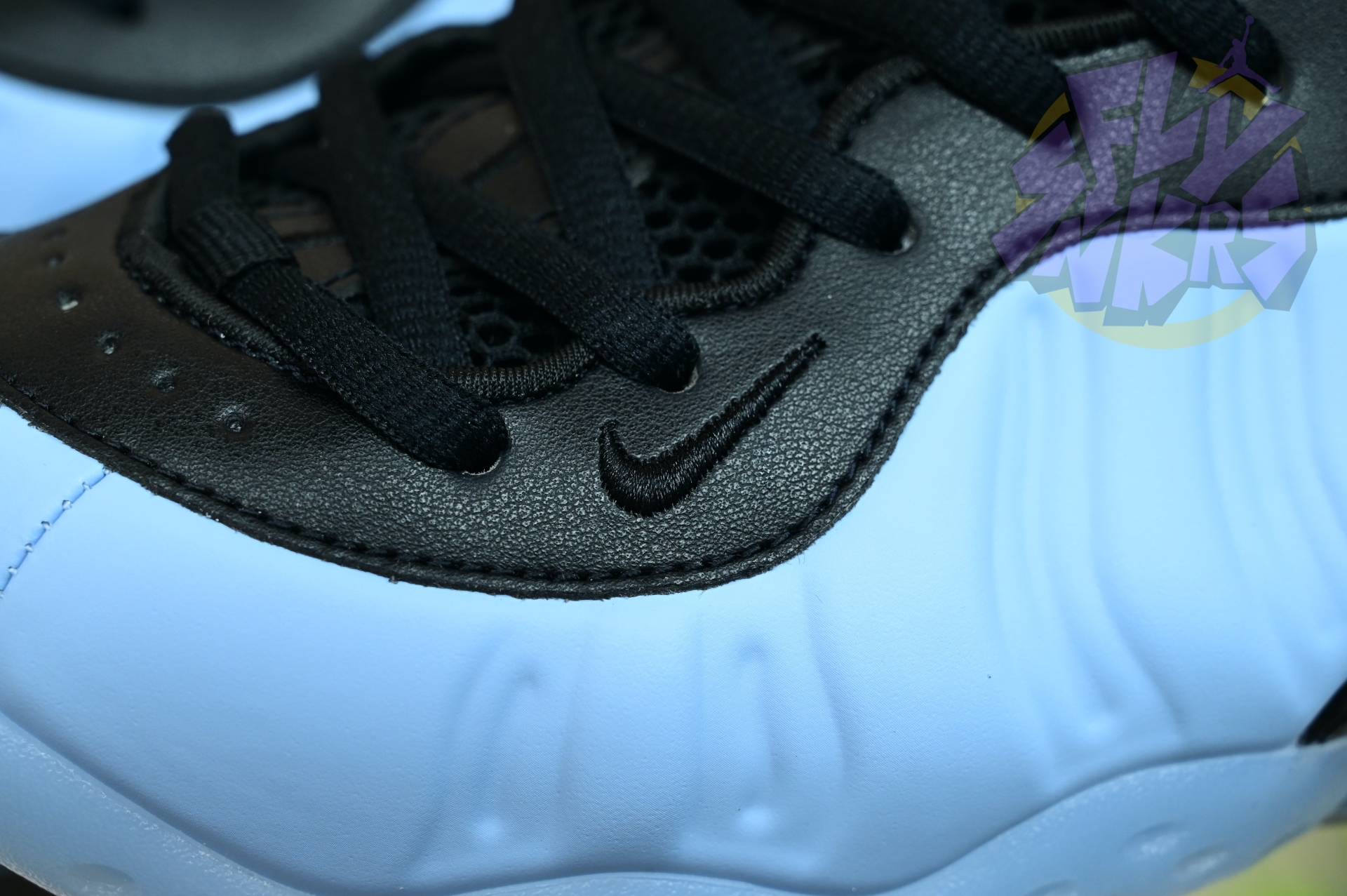 Nike Air Foamposite One 'Psychic Blue and Black'  HJ6014-400