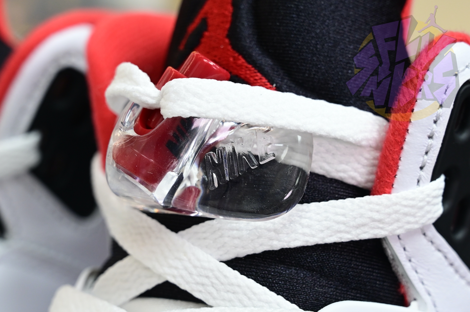 Air Jordan 5 Fire Red“Black Tongue”  HQ7978-101