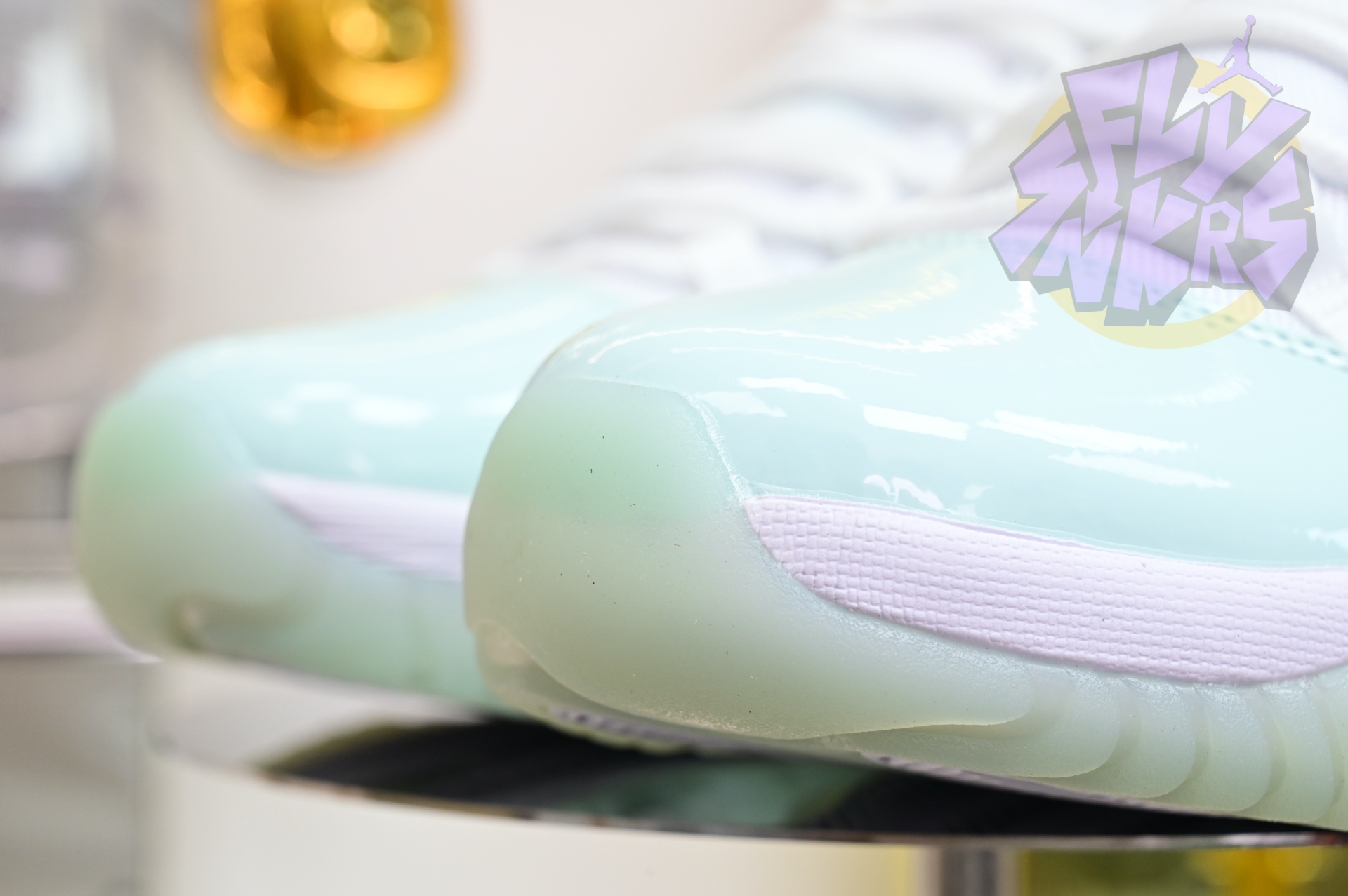 Air Jordan 11 LOW  AH7860-103