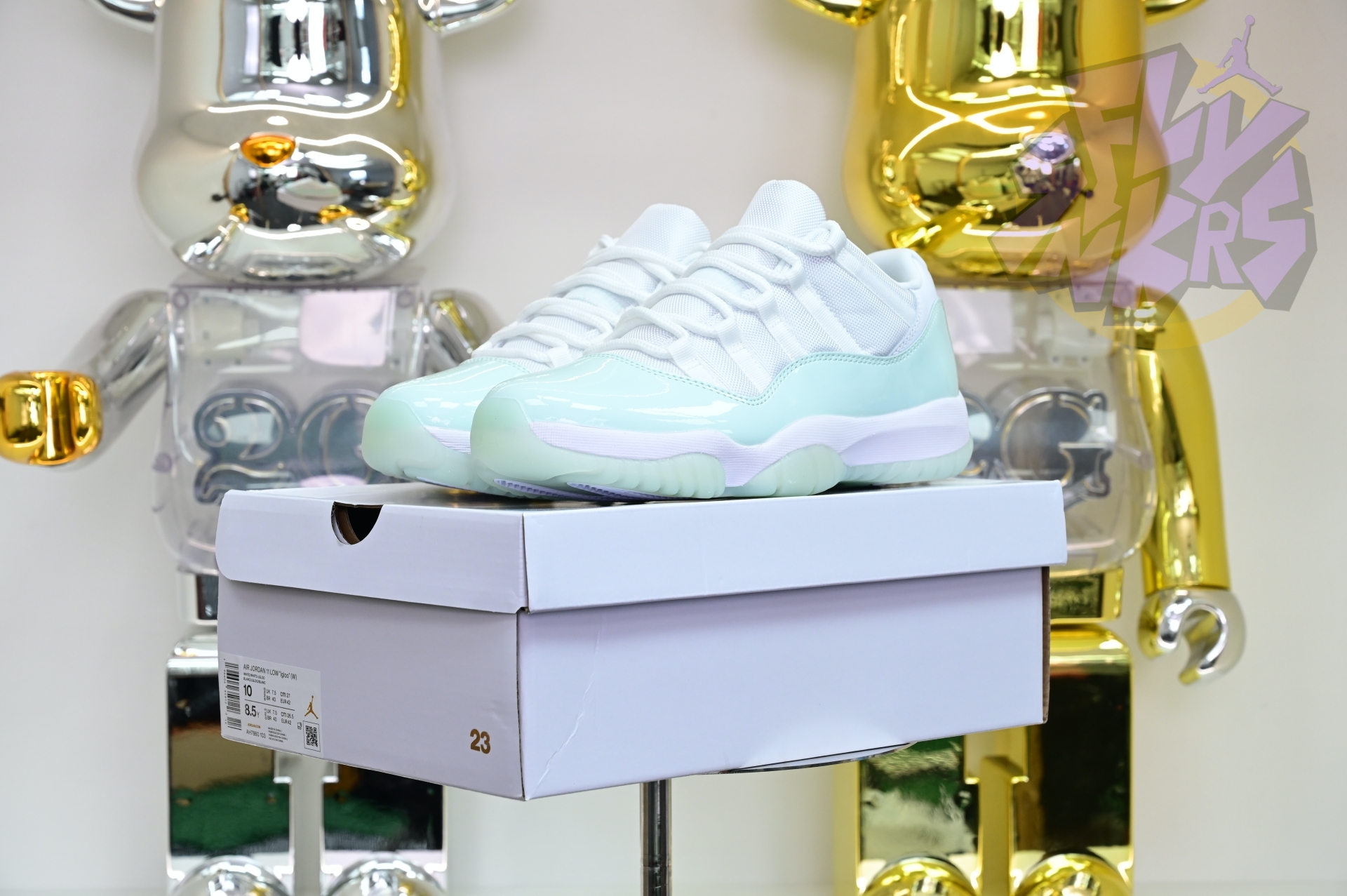 Air Jordan 11 LOW AH7860-103