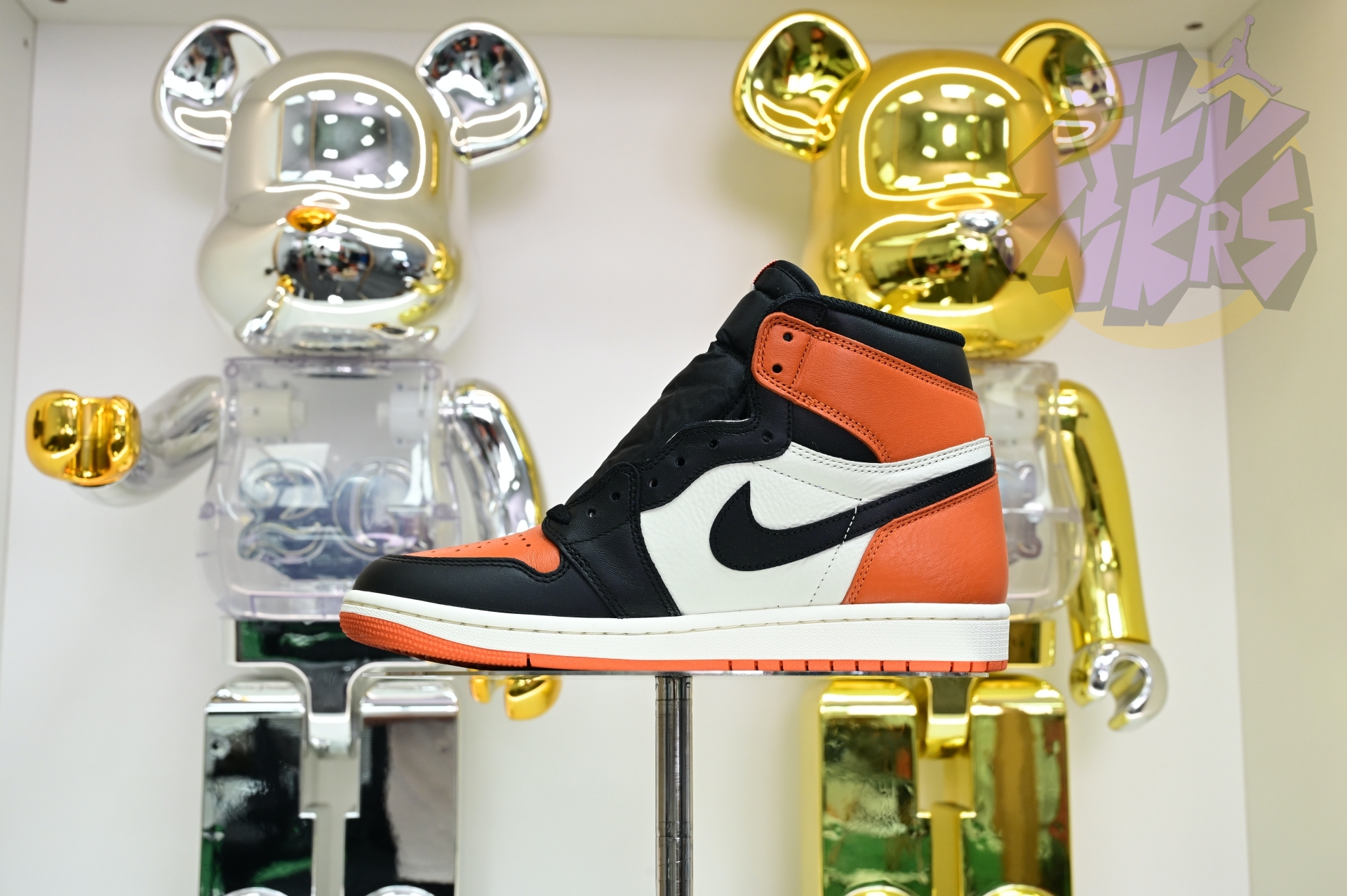 Air Jordan 1“Shattered Backboard” DZ5485-008