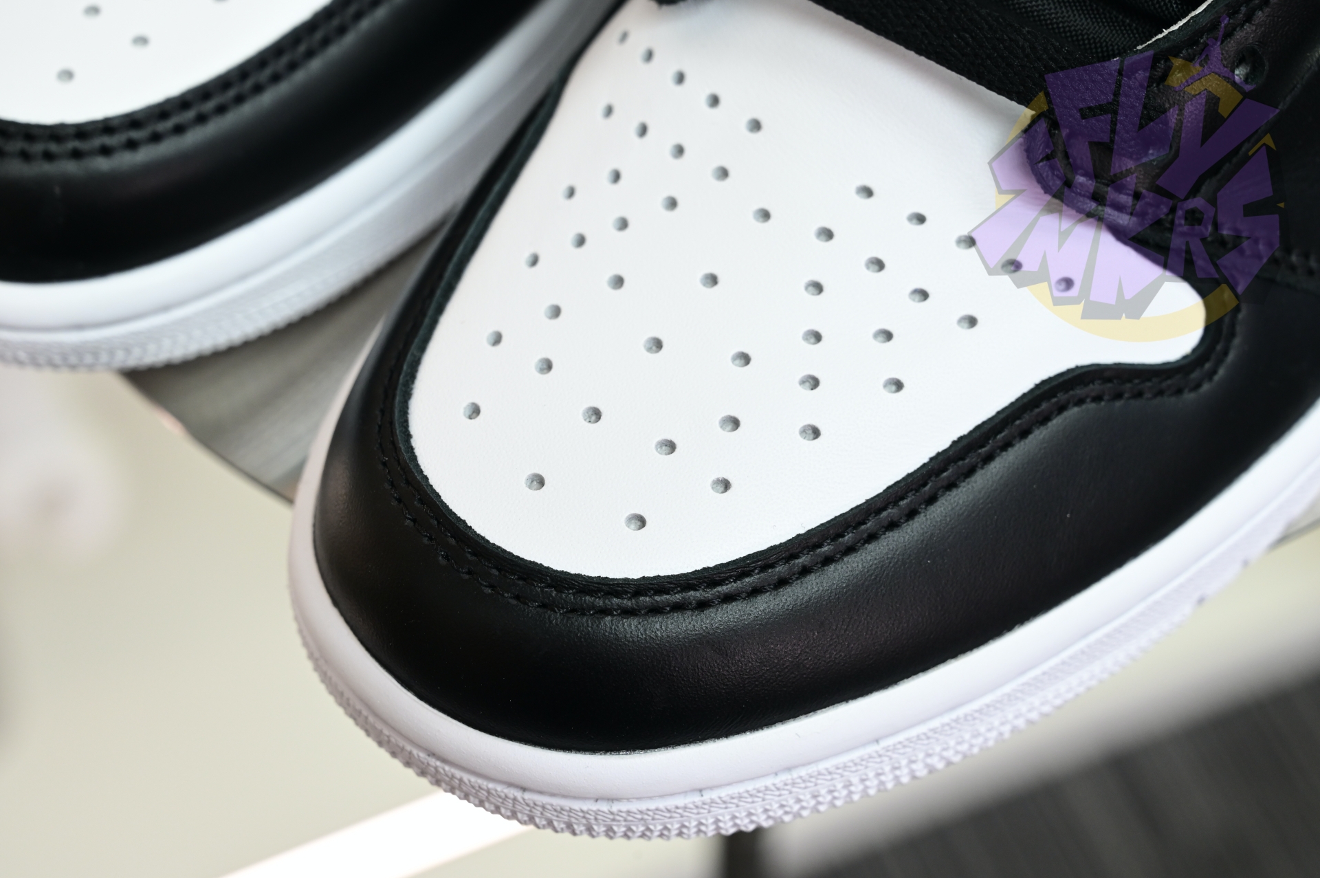 Air Jordan 1  UNDEFEATED x fragment design HIGH OG 107847-001