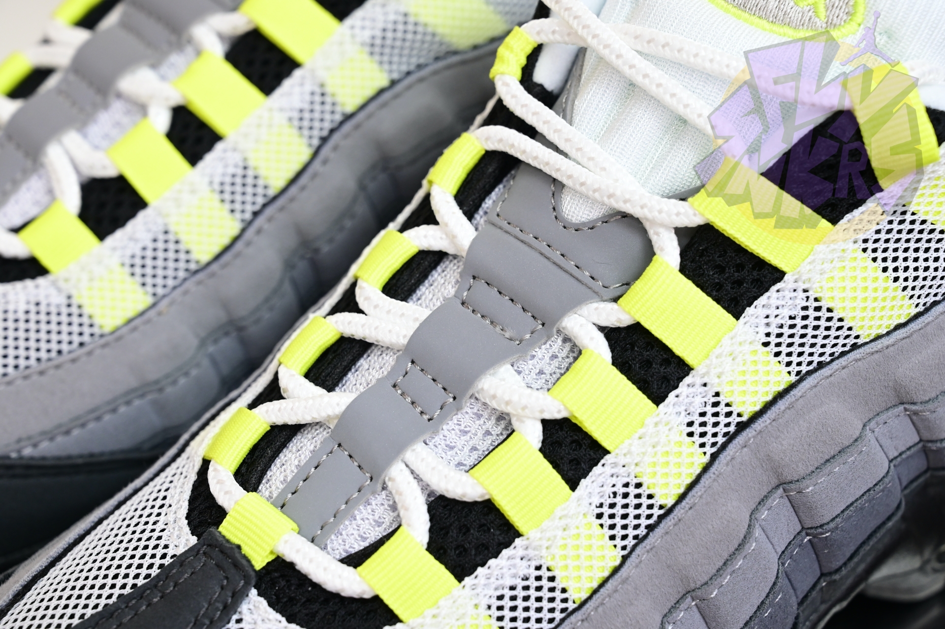 Nike Air Max 95 0G Neon  CT1689-001