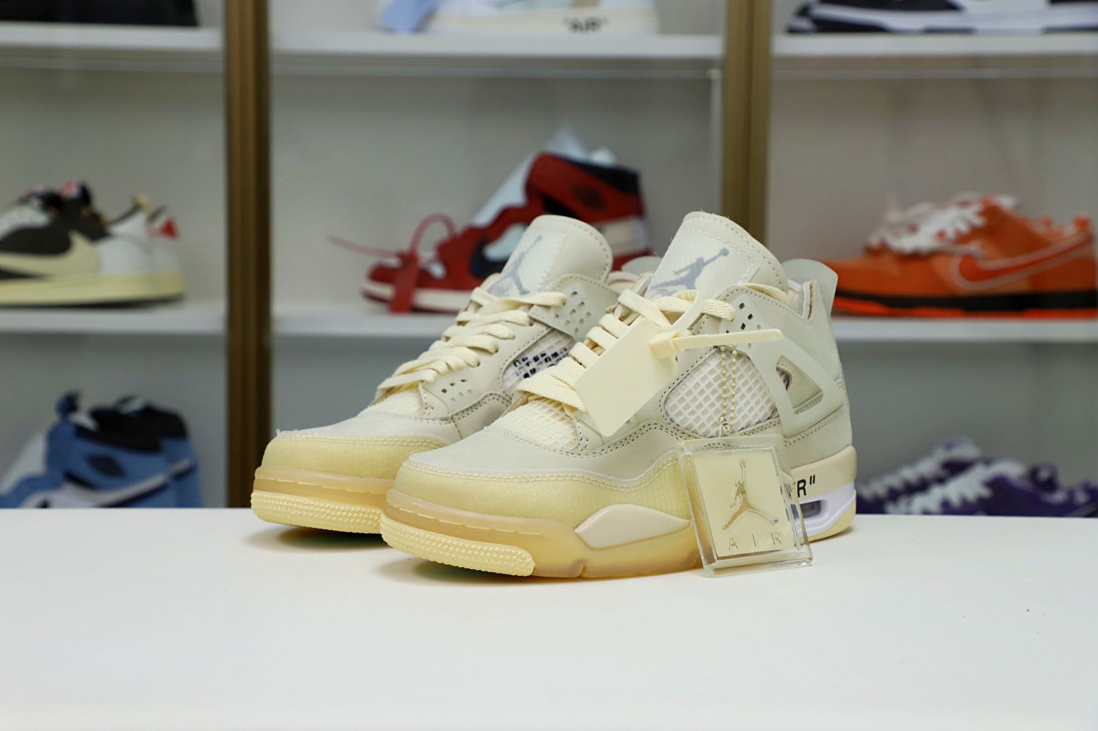 AIR JORDAN OFF-WHITE X WMNS AIR JORDAN 4 SP 'SAIL'