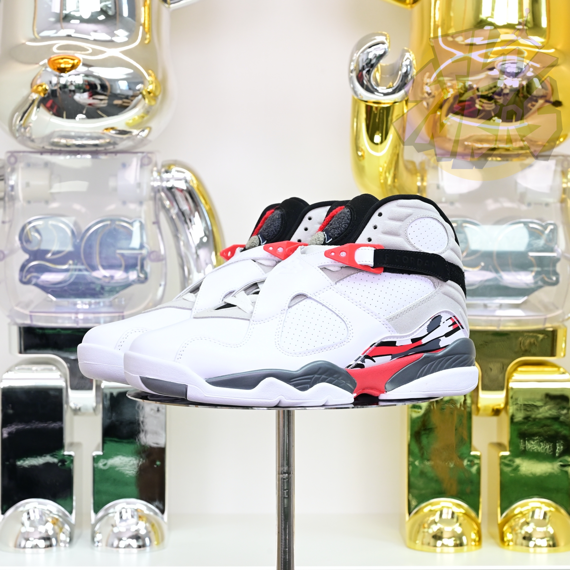 Air Jordan 8 Retro Bugs Bunny  305381-103