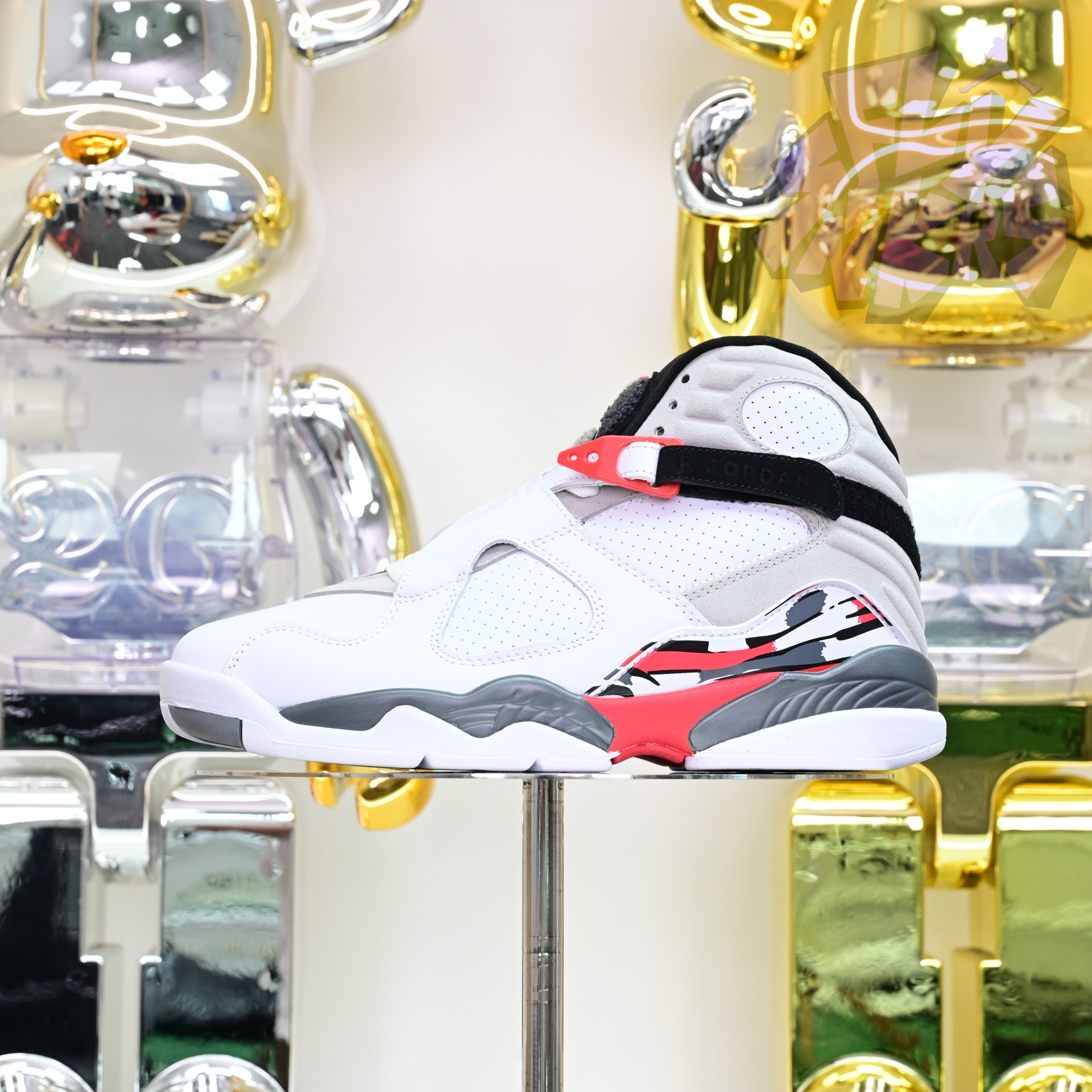 Air Jordan 8 Retro Bugs Bunny  305381-103