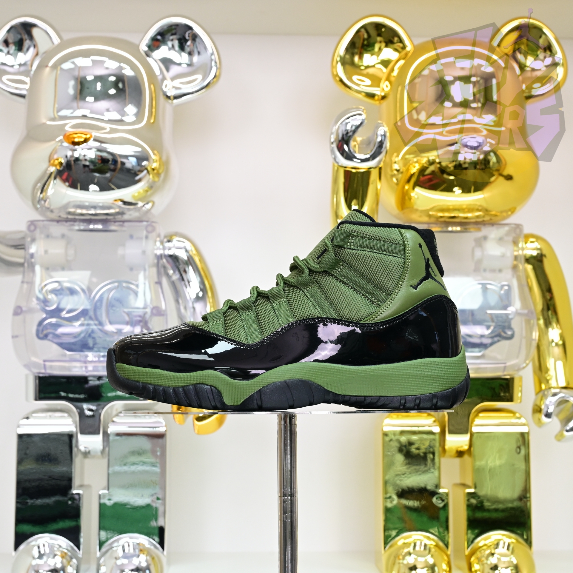 Air Jordan 11  RETRO CT8012-300