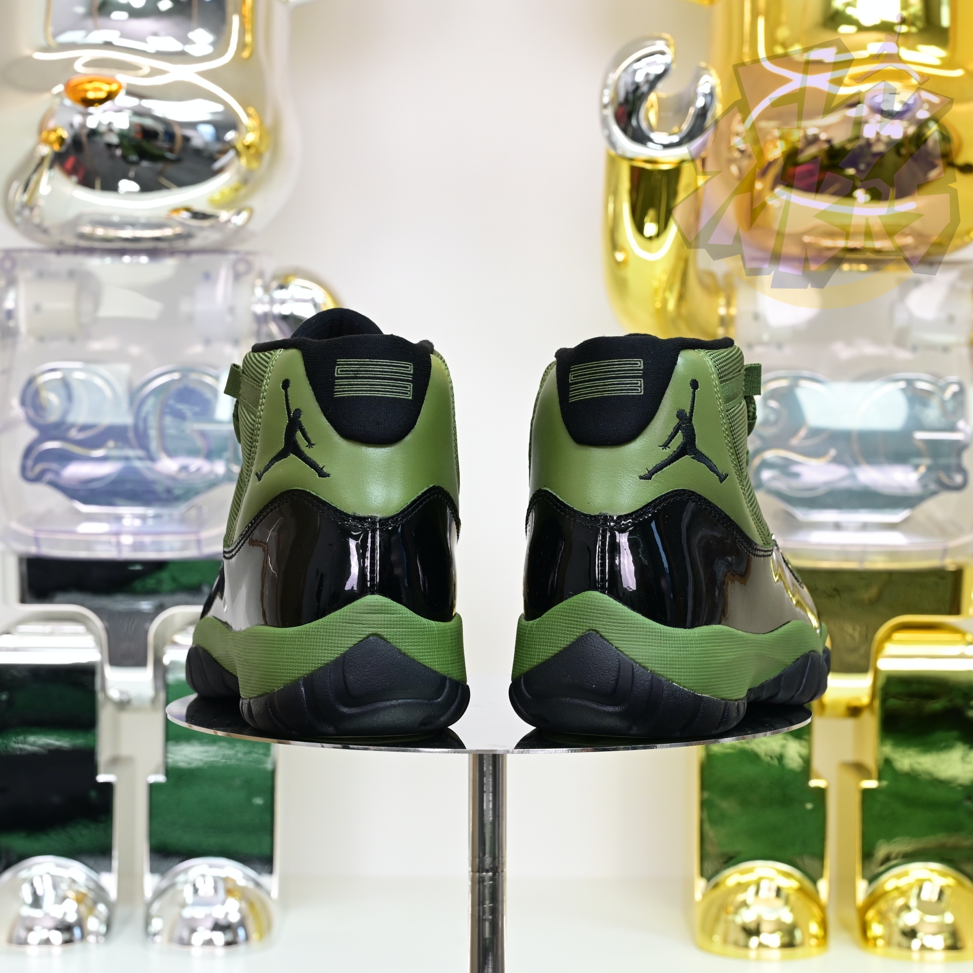 Air Jordan 11  RETRO CT8012-300