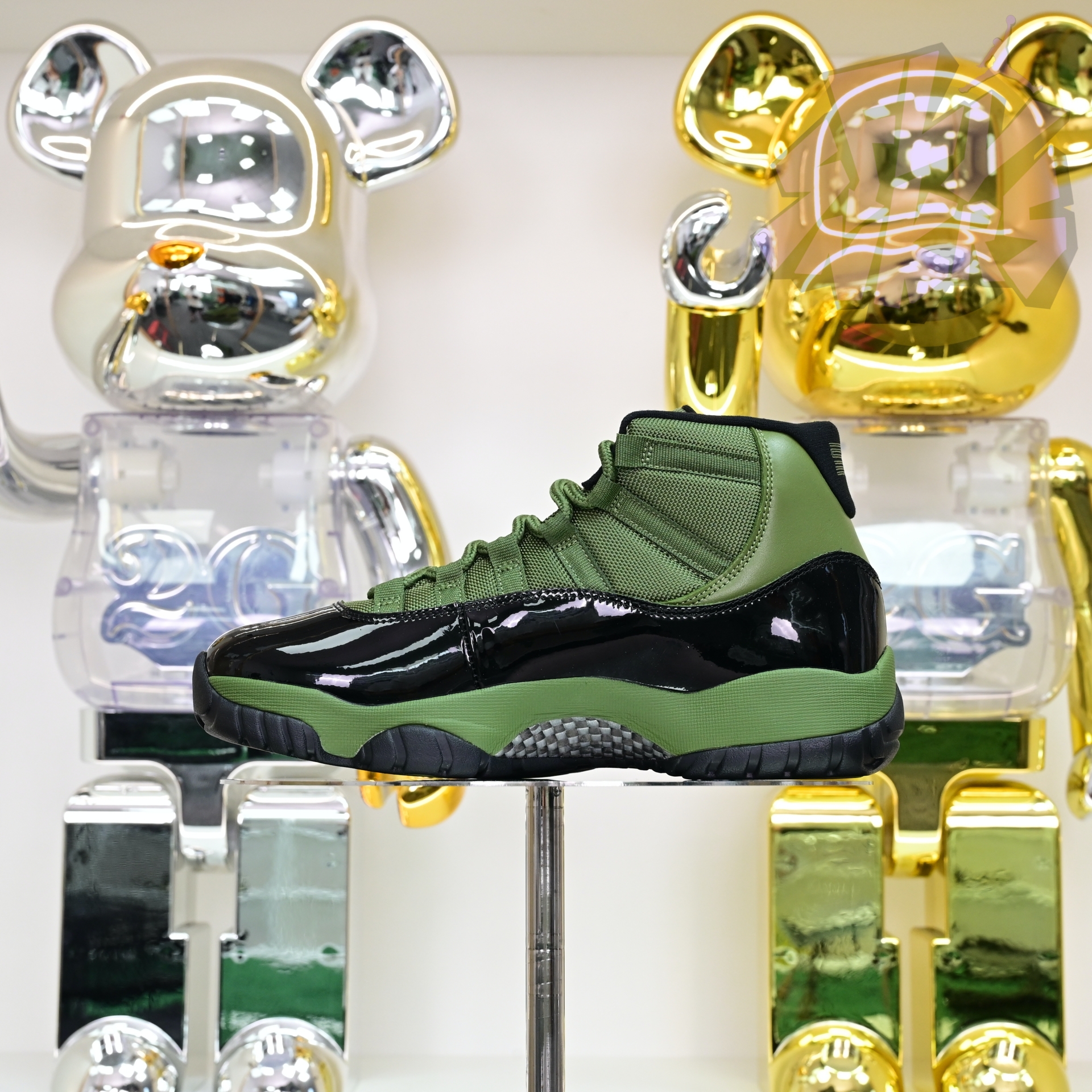 Air Jordan 11  RETRO CT8012-300