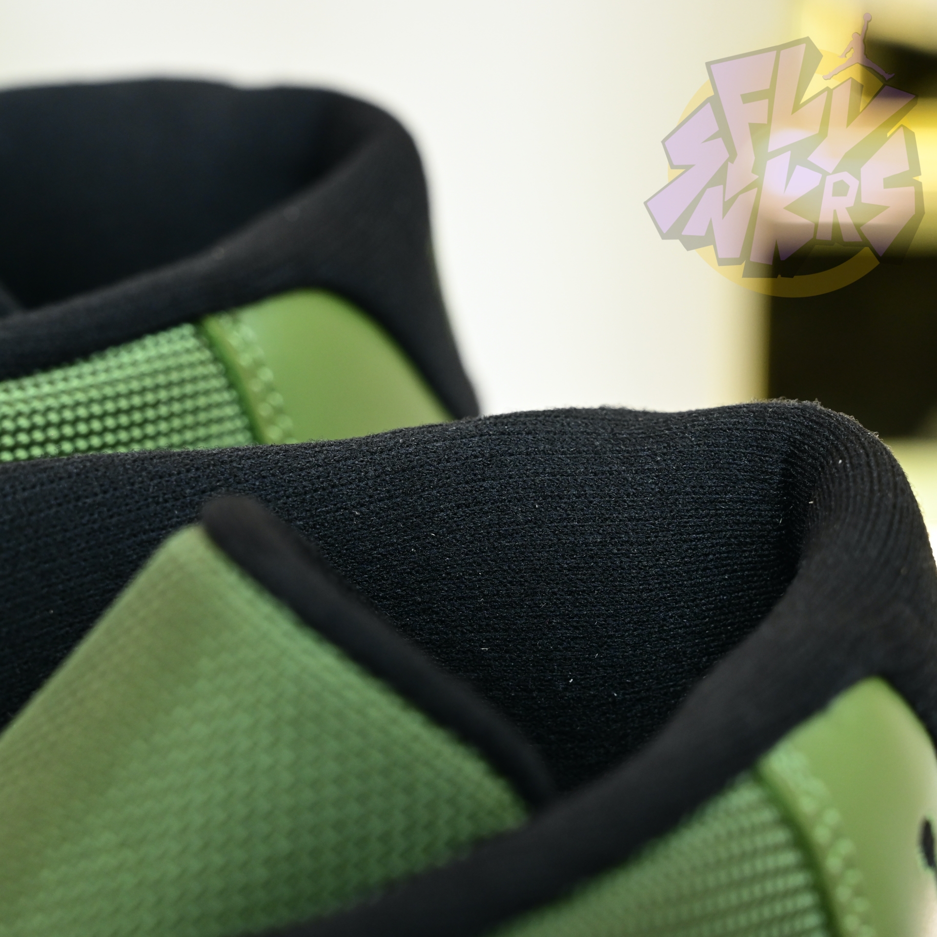 Air Jordan 11  RETRO CT8012-300