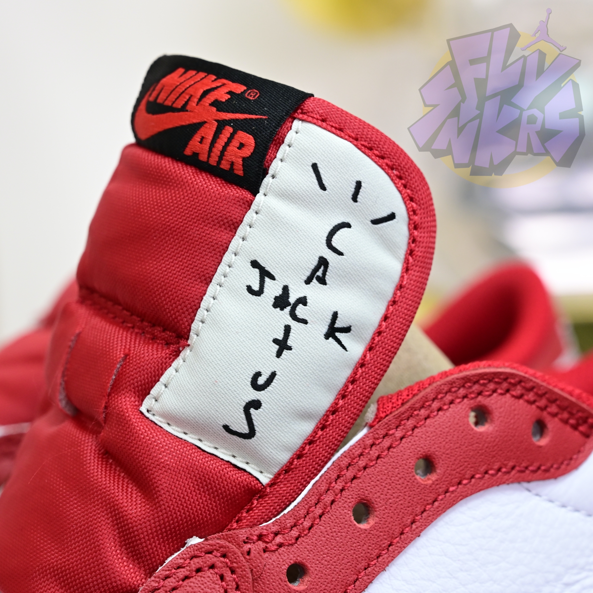 Travis Scott x Air Jordan 1  Low “Chicago”  DM7866-101