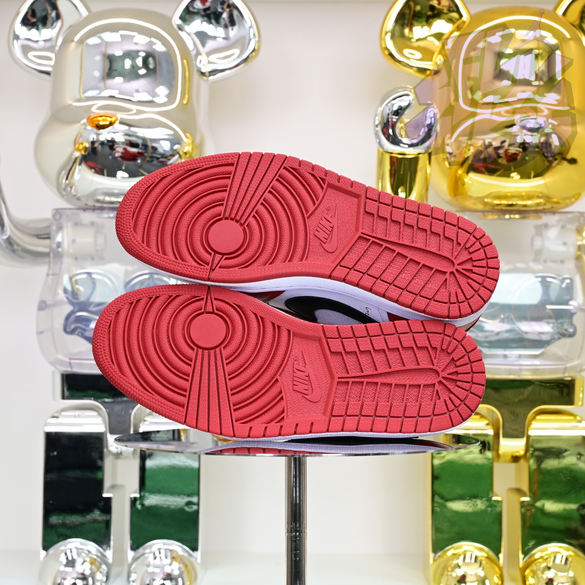 Travis Scott x Air Jordan 1  Low “Chicago”  DM7866-101