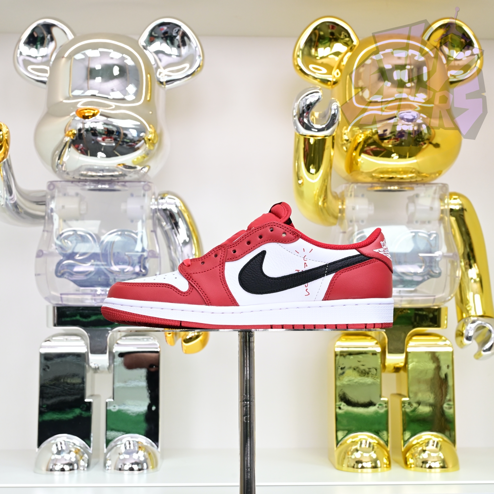 Travis Scott x Air Jordan 1  Low “Chicago”  DM7866-101