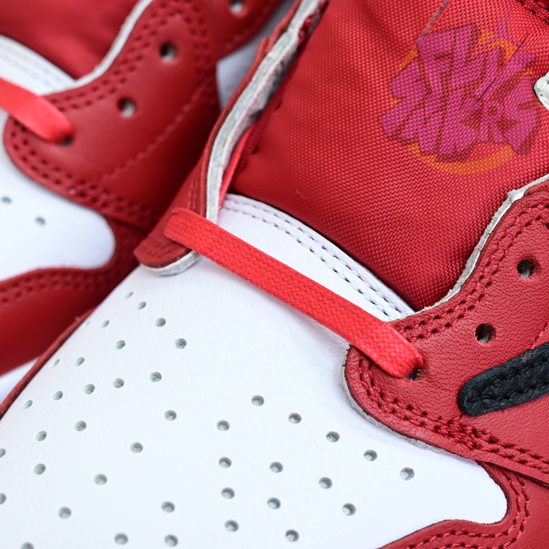 Travis Scott x Air Jordan 1  Low “Chicago”  DM7866-101