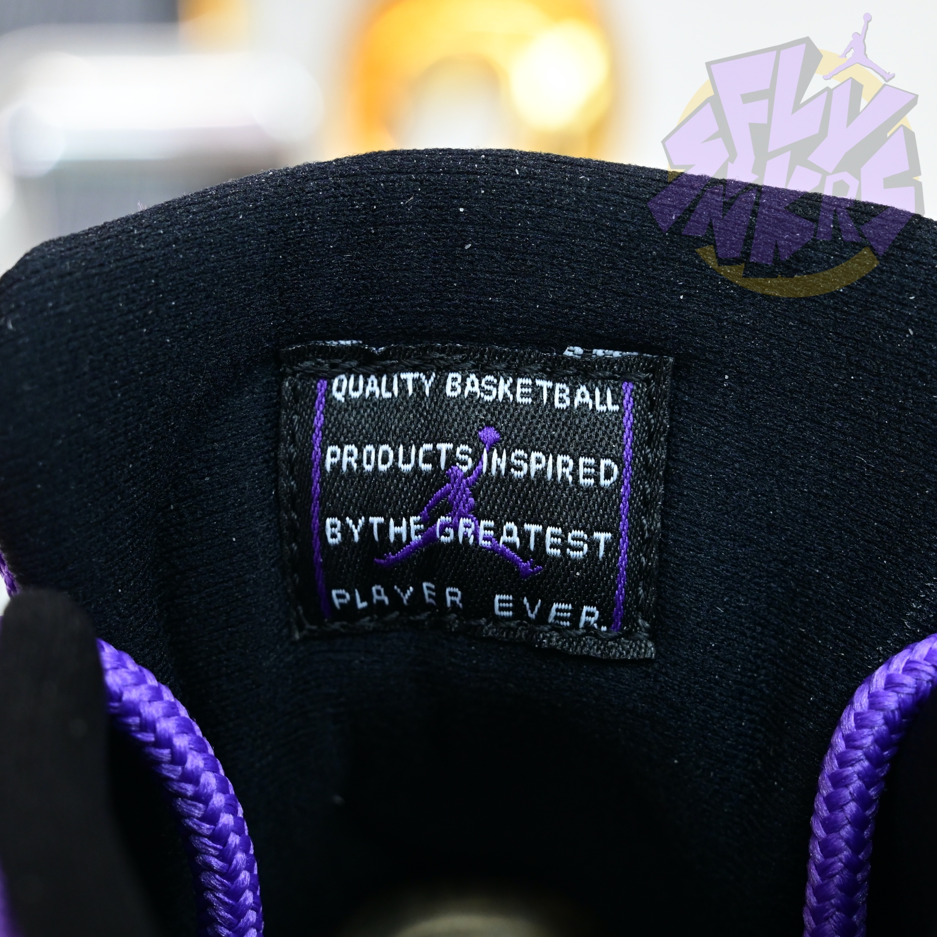 Air Jordan 11  RETRO CT8012-500