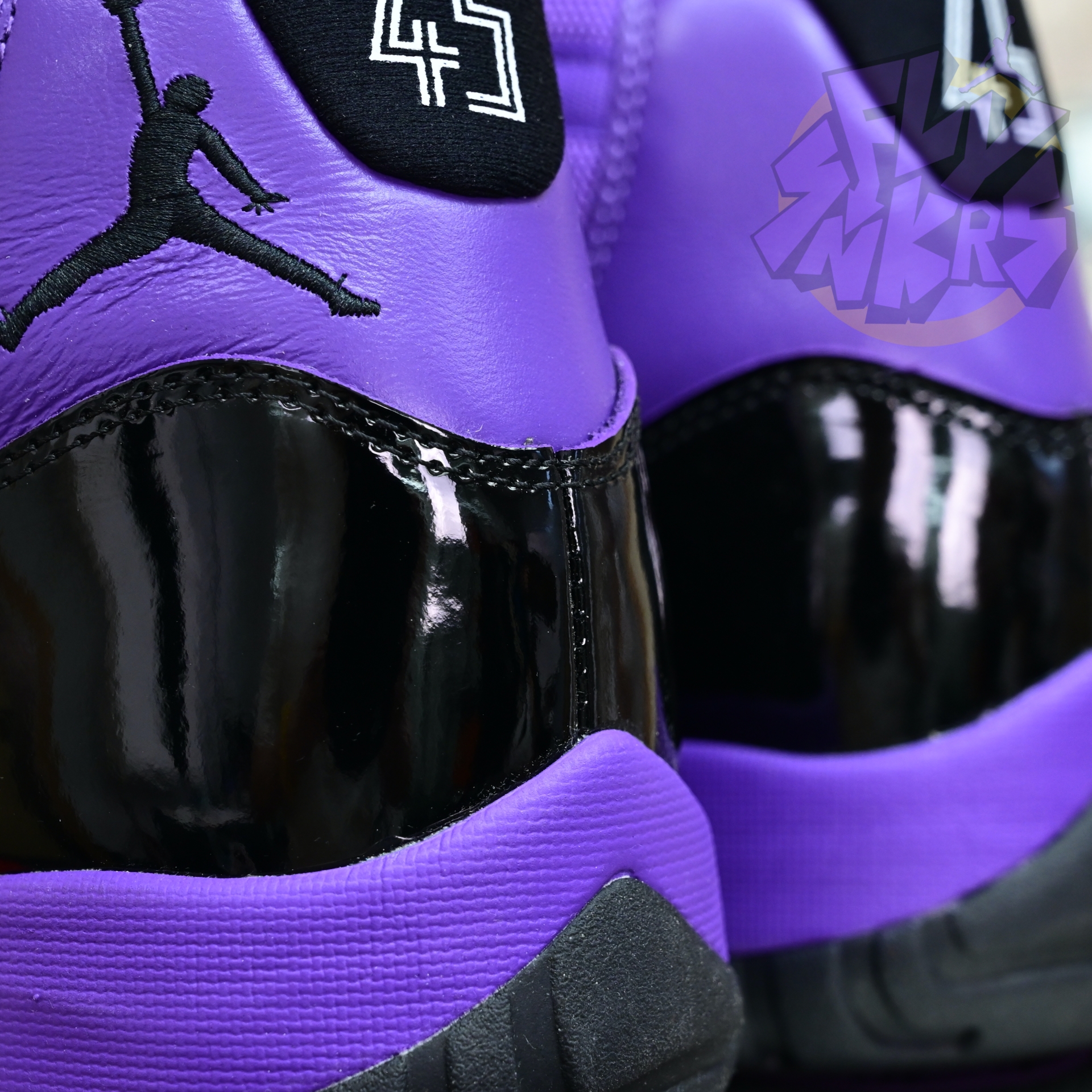 Air Jordan 11  RETRO CT8012-500