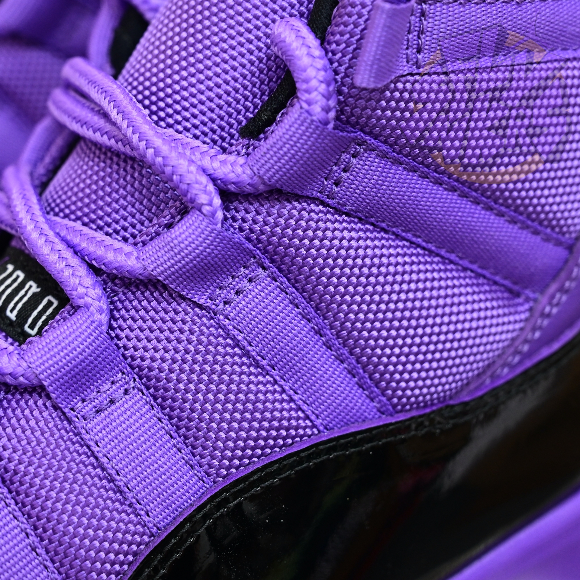 Air Jordan 11  RETRO CT8012-500