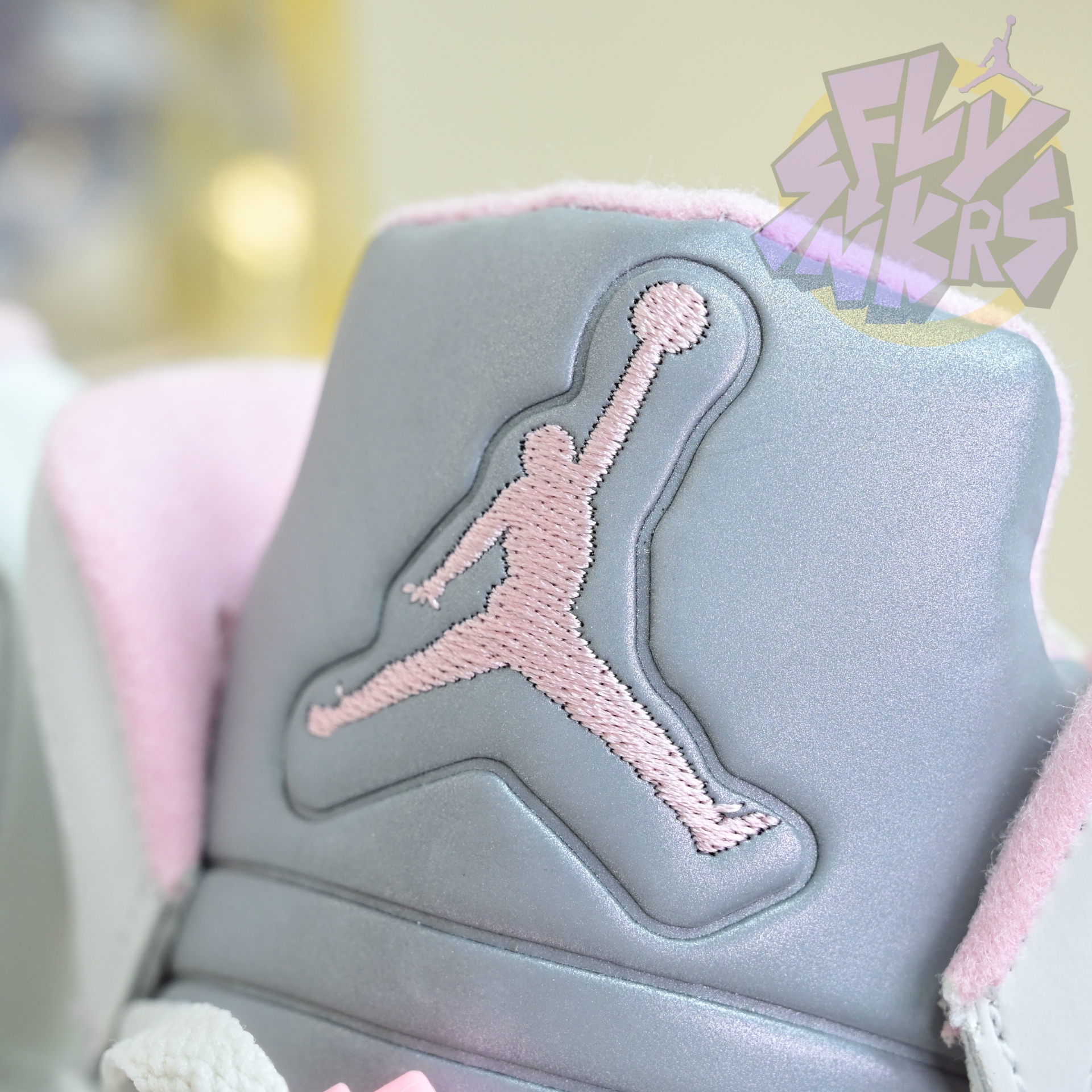 Air Jordan 5“Medium Soft Pink” HQ7978-102