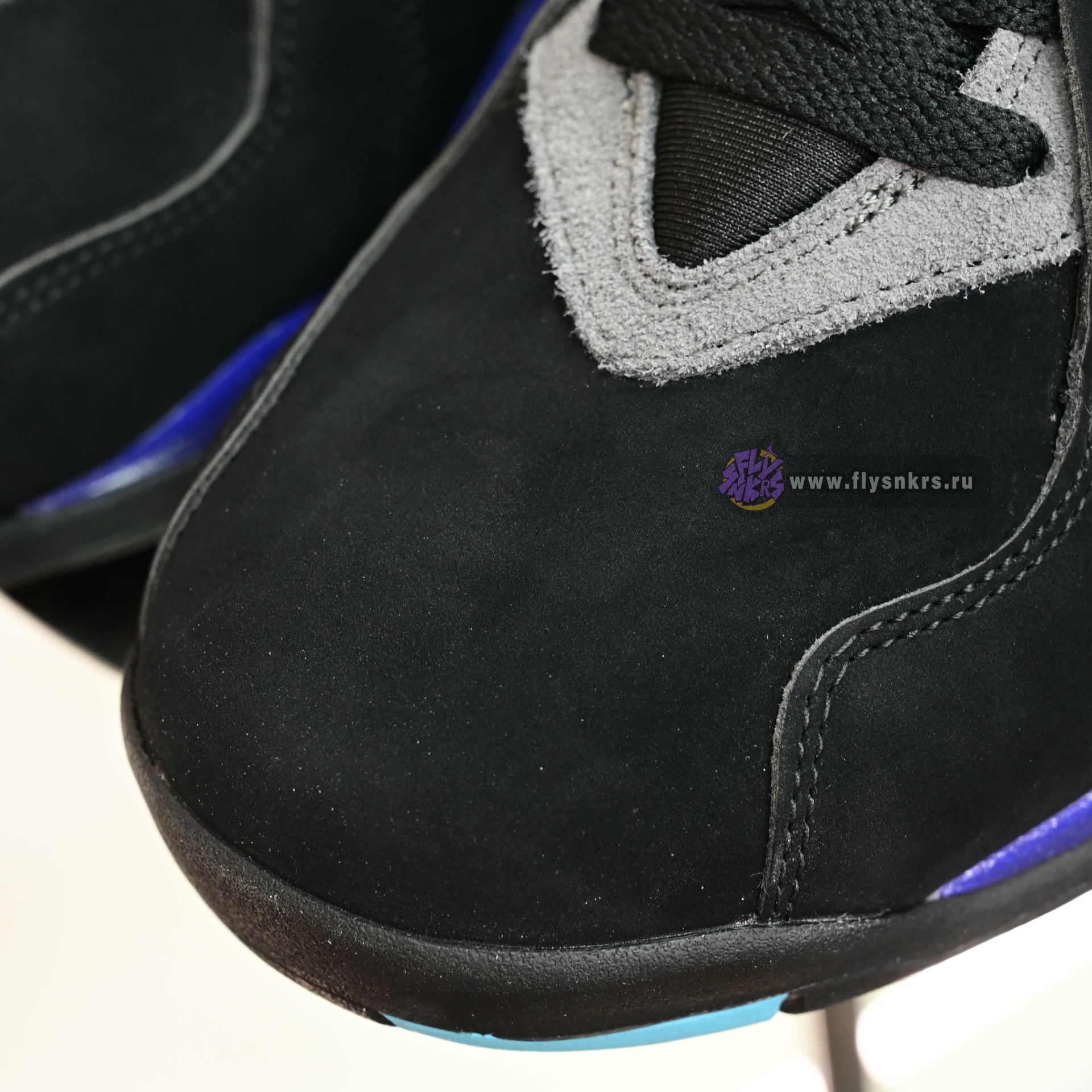 Air Jordan 8  RETRO 2025   305381-006