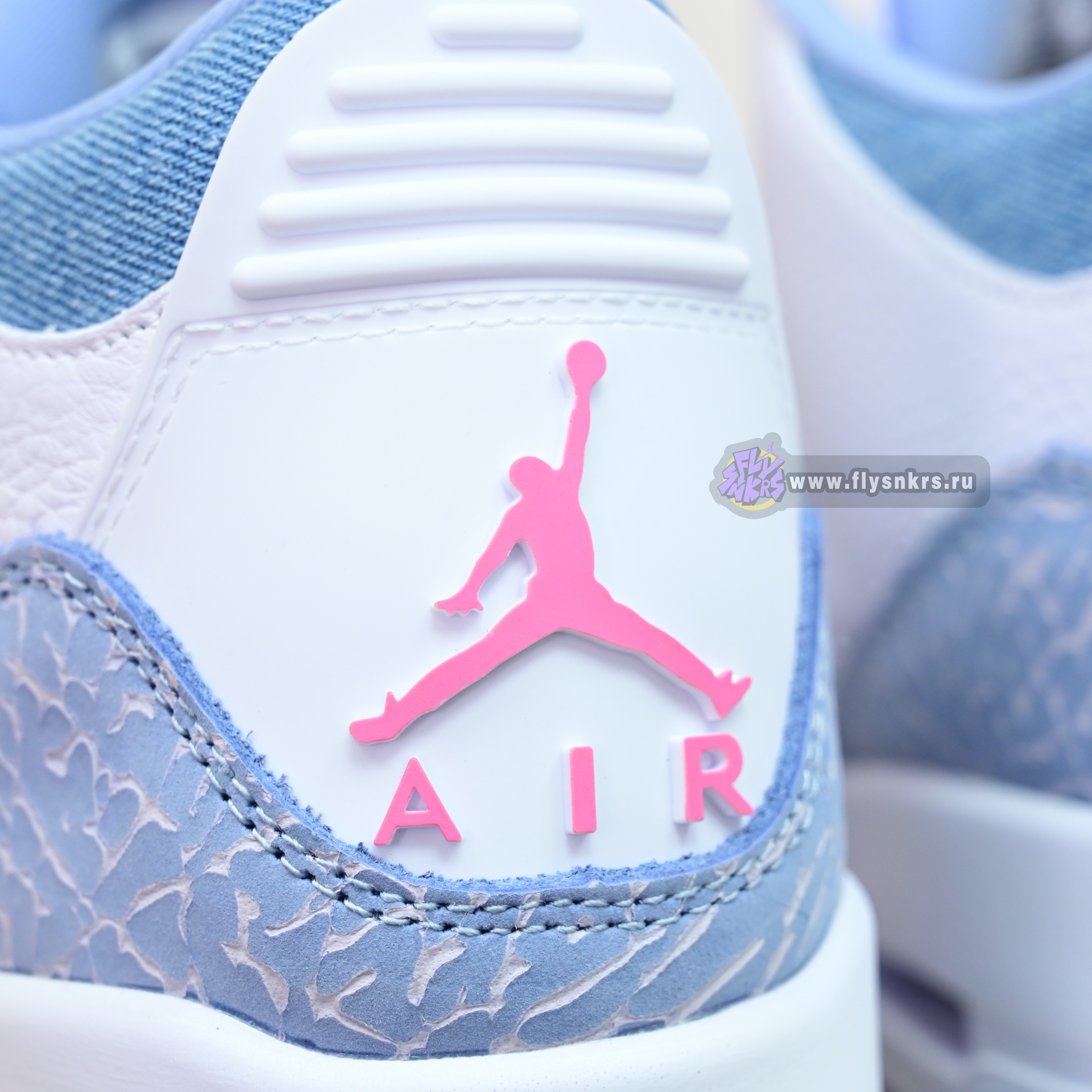 Air Jordan 3 Retro HQ0784-101