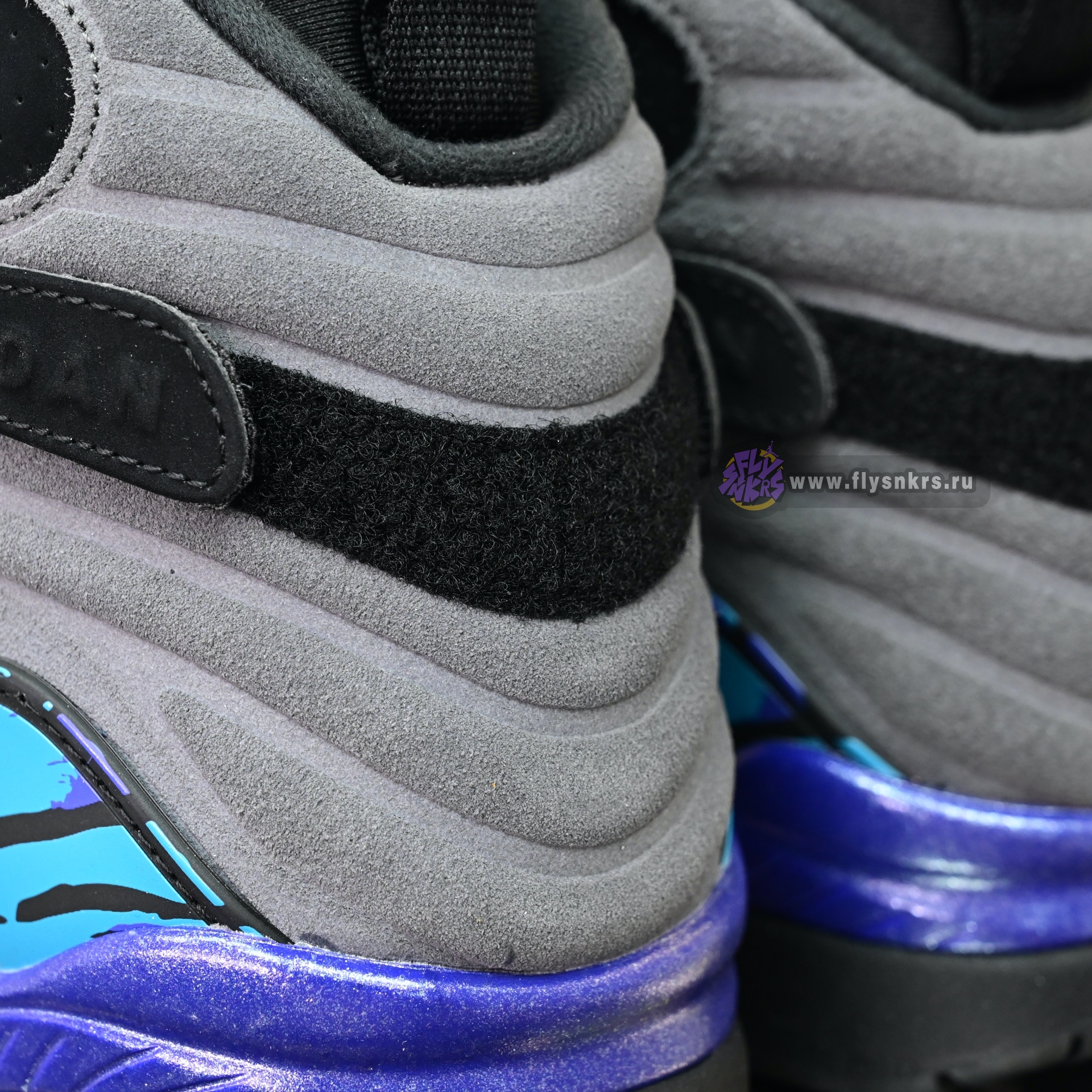 Air Jordan 8  RETRO 2025   305381-006