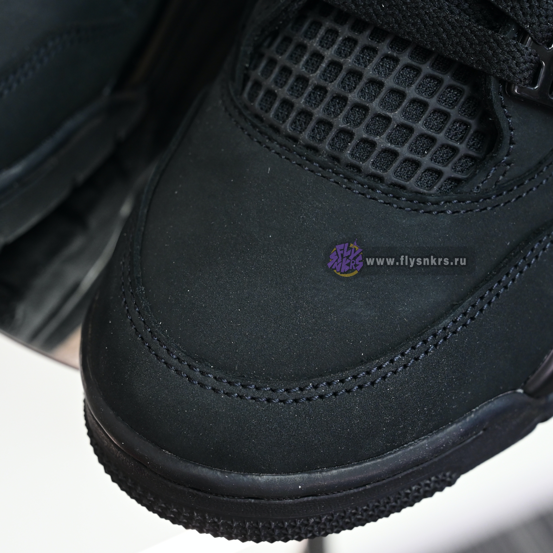 AIR JORDAN 4 RETRO 'BLACK CAT' 2025   FV5029-010