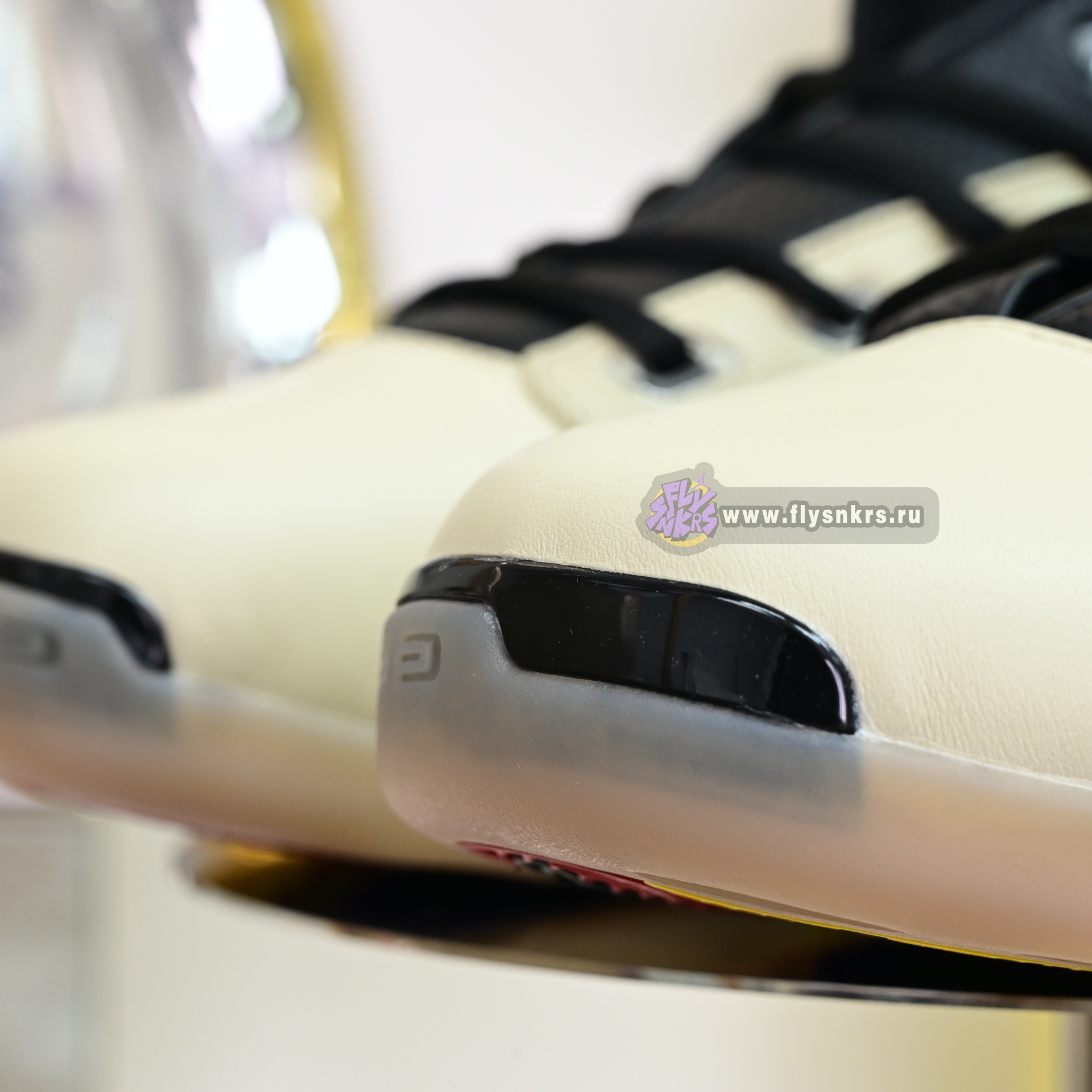 INFINITE ARCHIVES x  Air Jordan 17 Low  IH0177-200