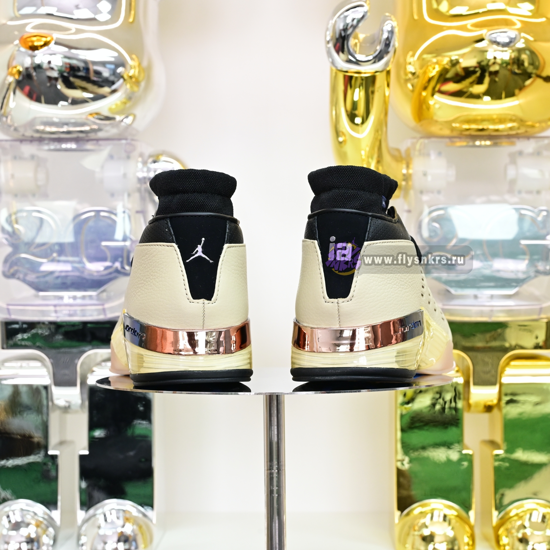 INFINITE ARCHIVES x  Air Jordan 17 Low  IH0177-200