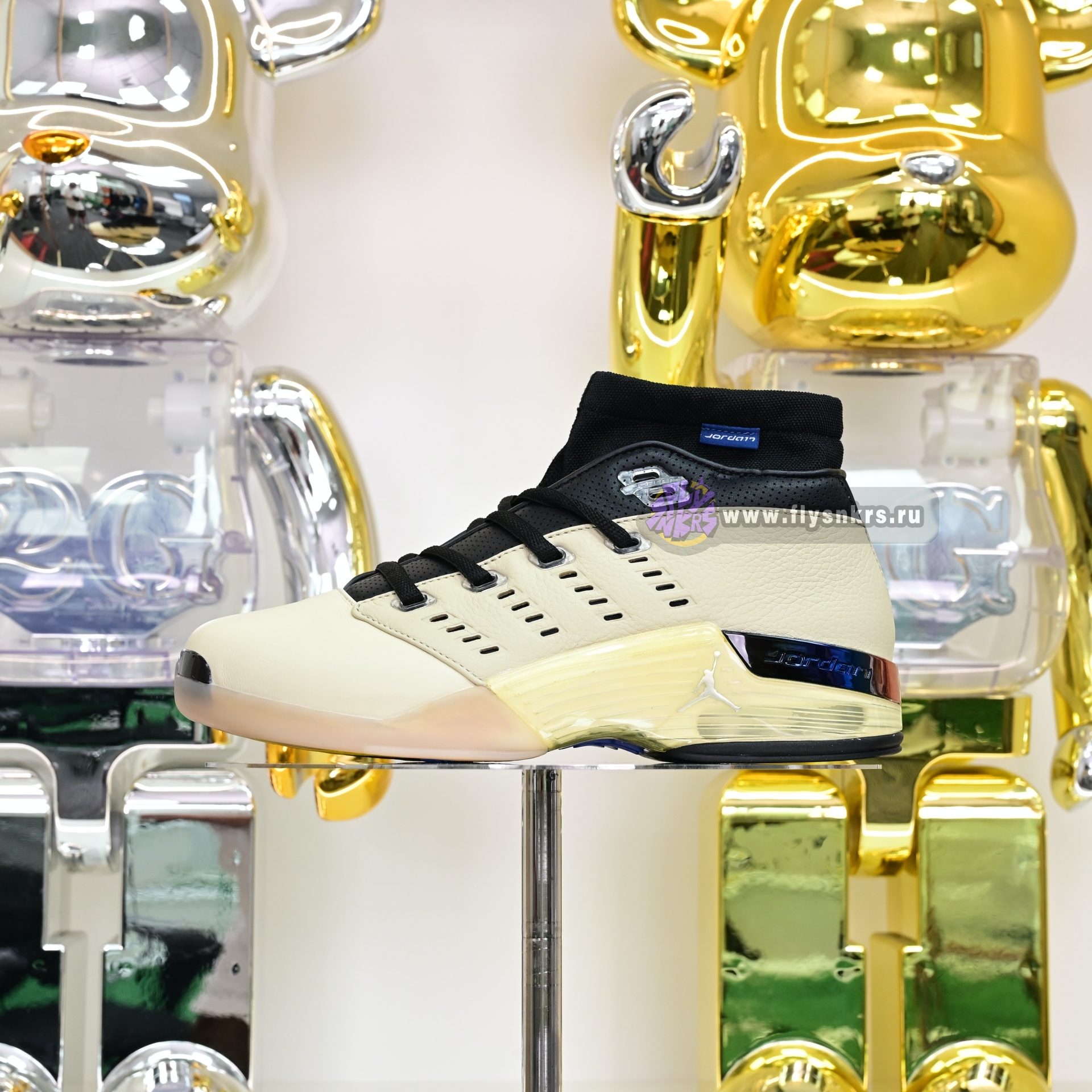 INFINITE ARCHIVES x  Air Jordan 17 Low  IH0177-200