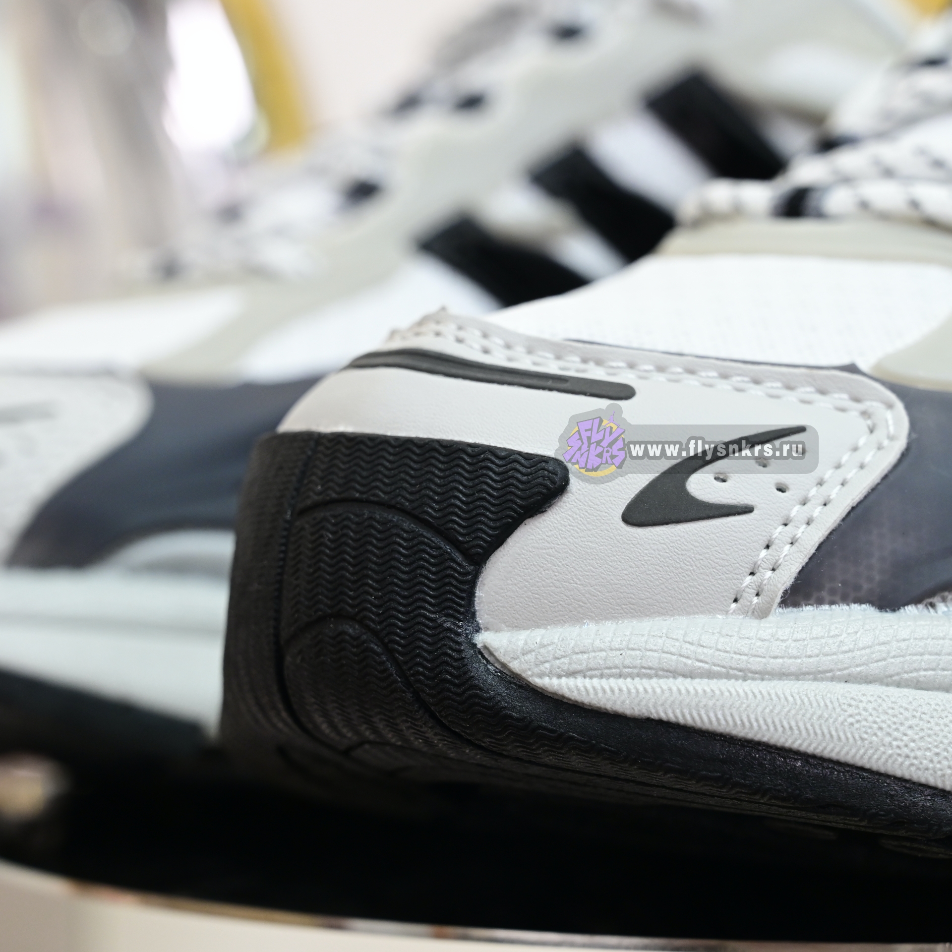 Pharrell x adidas Adistar Jellyhsh  JP9262