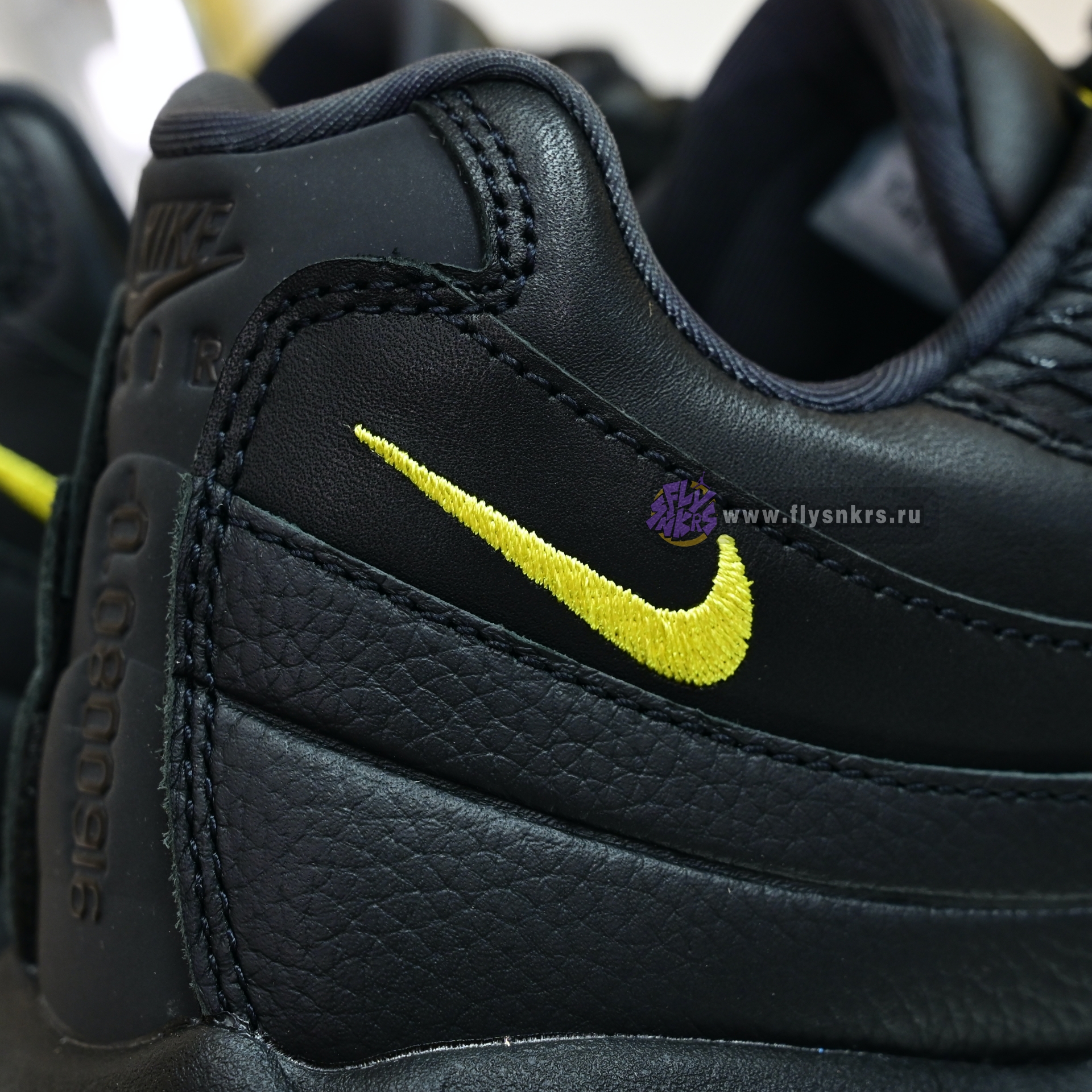 Corteiz x Nike Air Max 95 Tour Yellow  FB2709-003