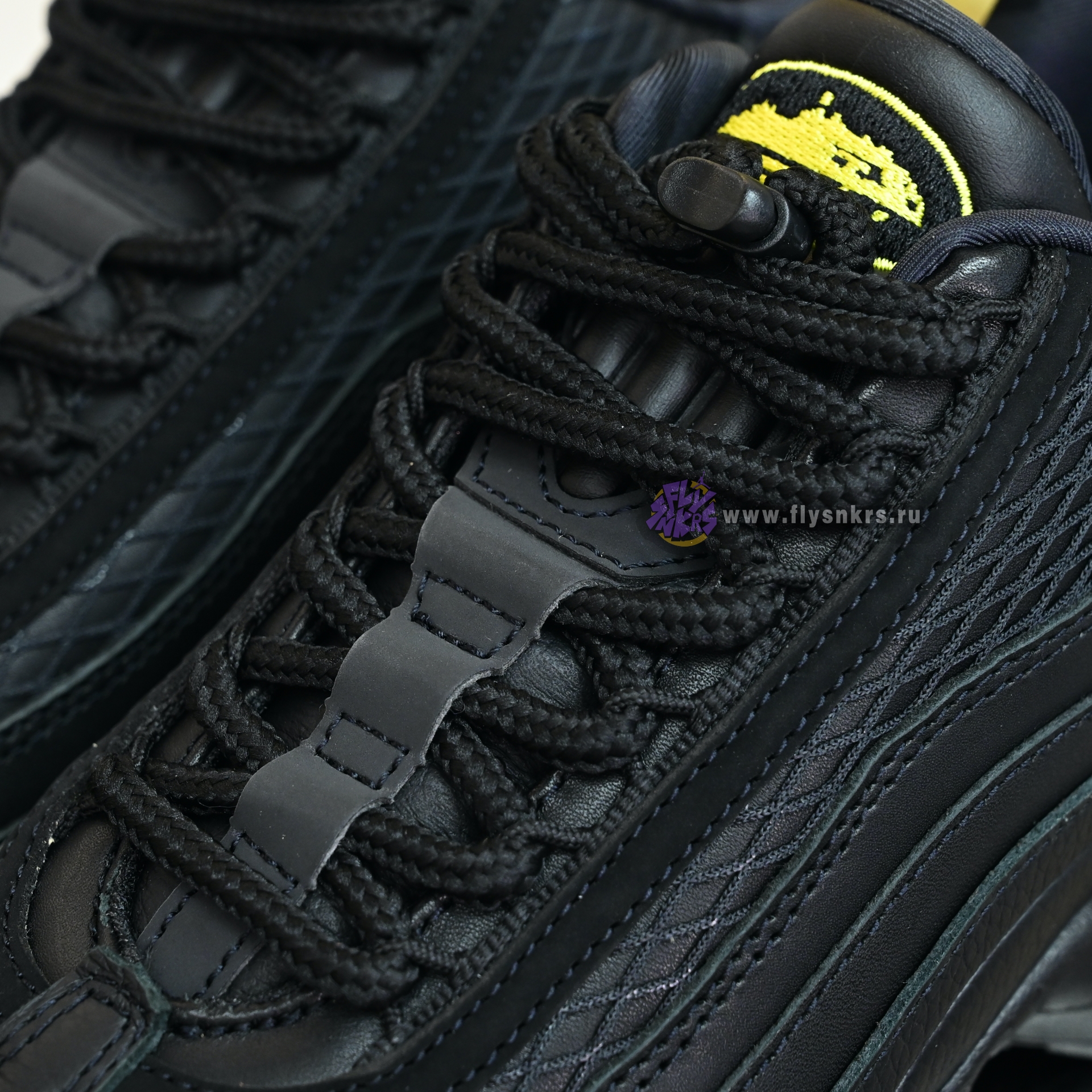 Corteiz x Nike Air Max 95 Tour Yellow  FB2709-003