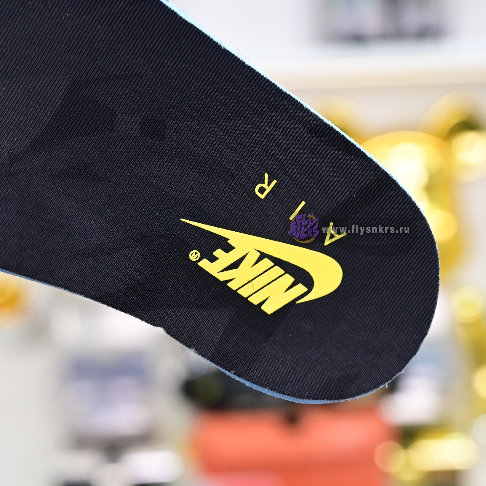 Corteiz x Nike Air Max 95 Tour Yellow  FB2709-003