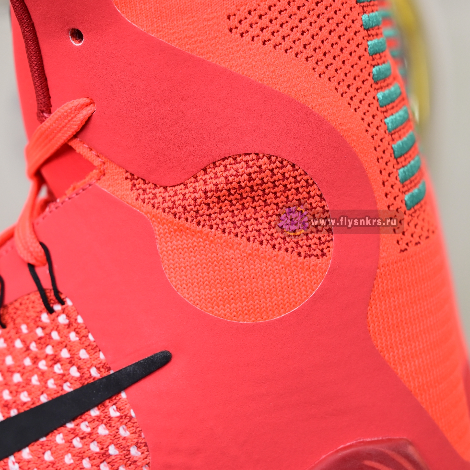 Nike Kobe 9 Elite Protro Christmas FZ7335-600