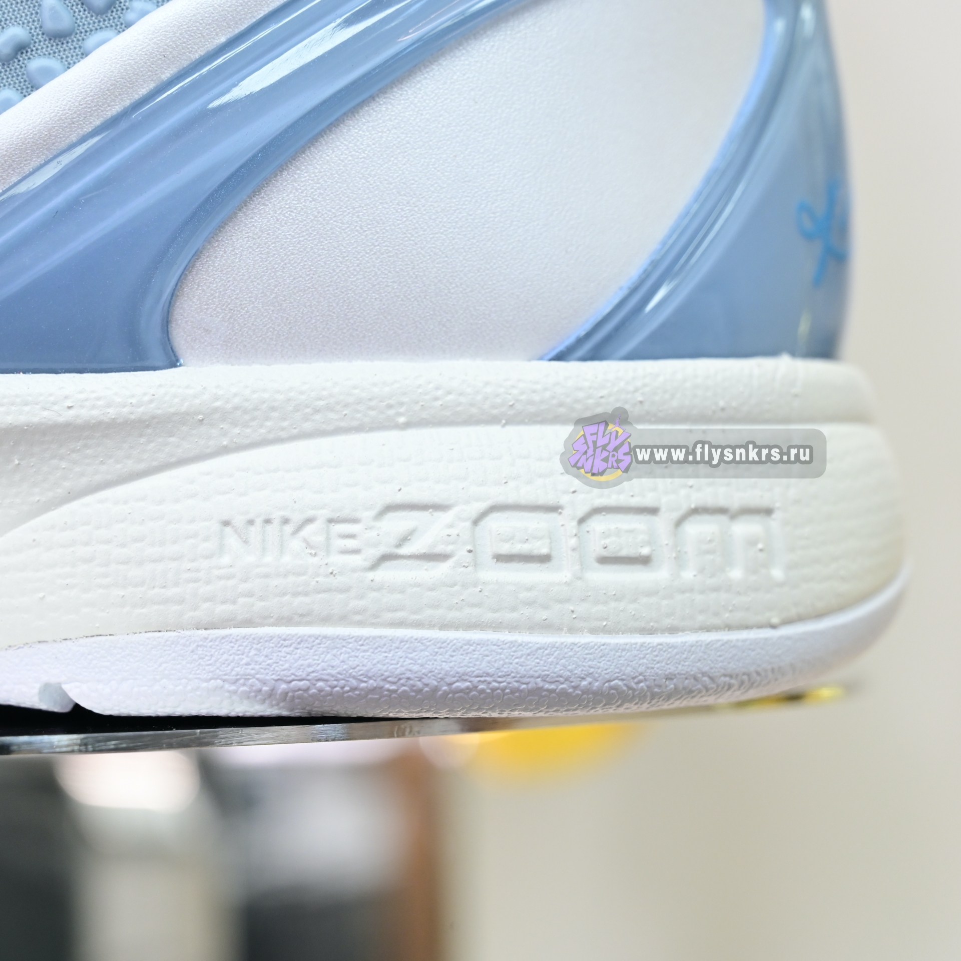 Caitin Clark Nike Kobe 6 EM IO3672-400  科比6 浅蓝 IO3672-400