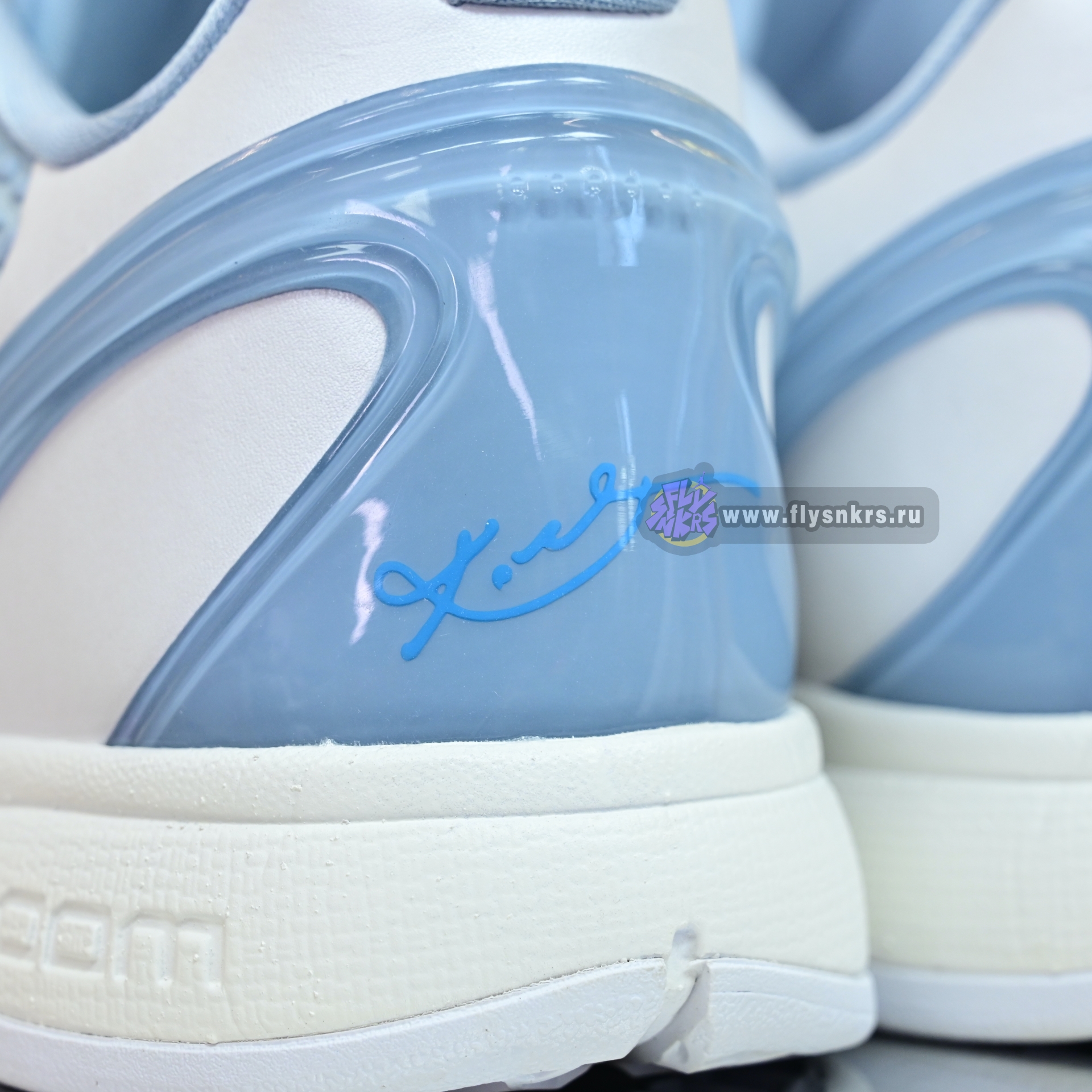 Caitin Clark Nike Kobe 6 EM IO3672-400  科比6 浅蓝 IO3672-400