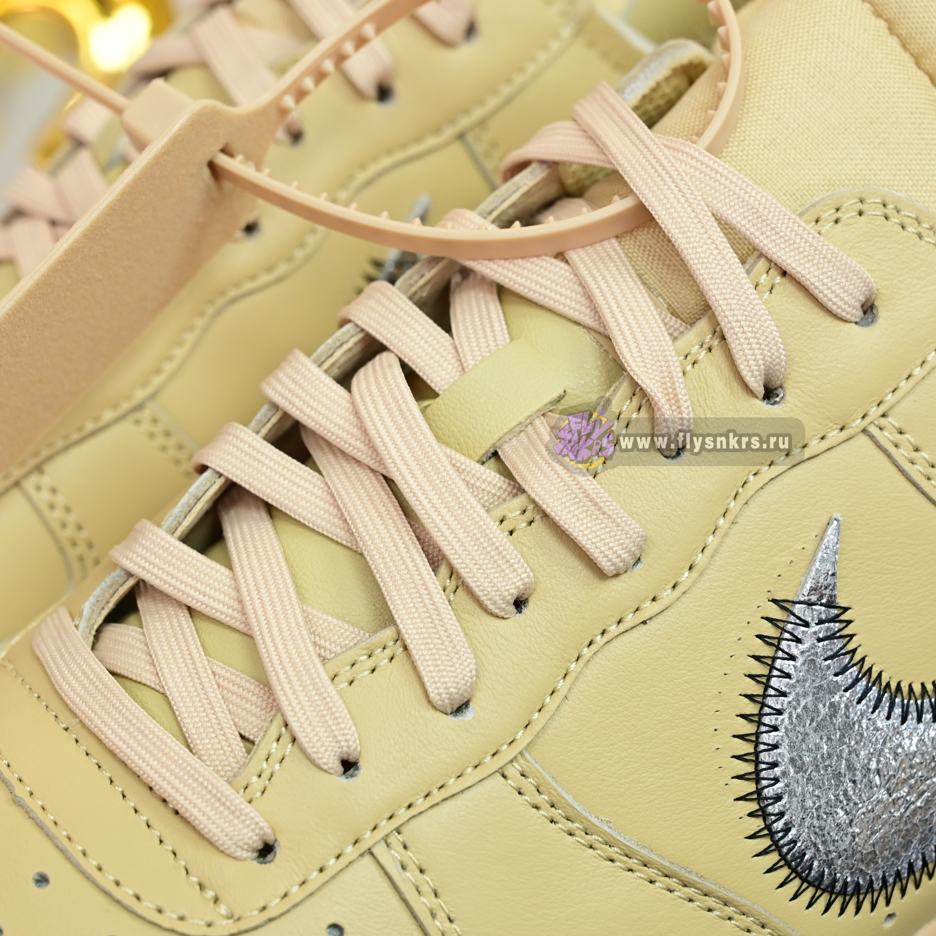 OFF-WHITE x Nike Air Force1 FD6900-200