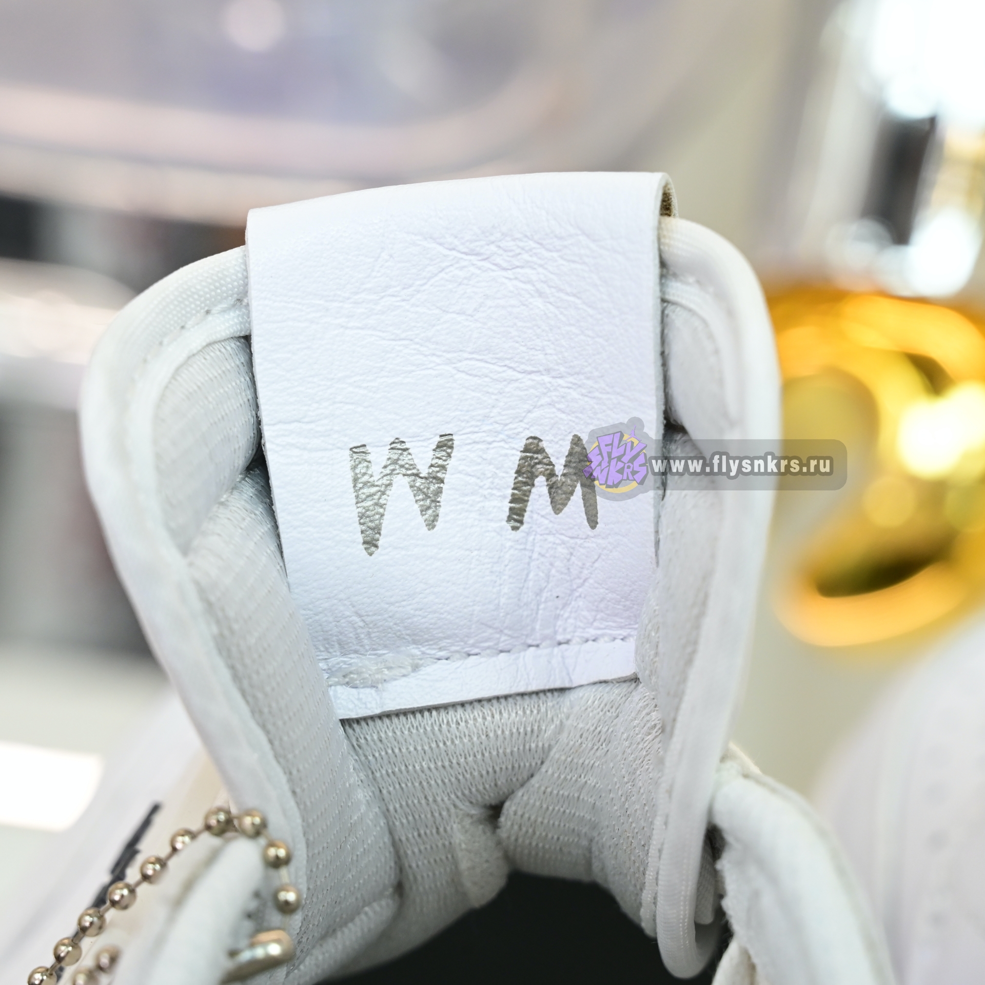 Travis Scott  x Air Jordan 1 TD1228-111