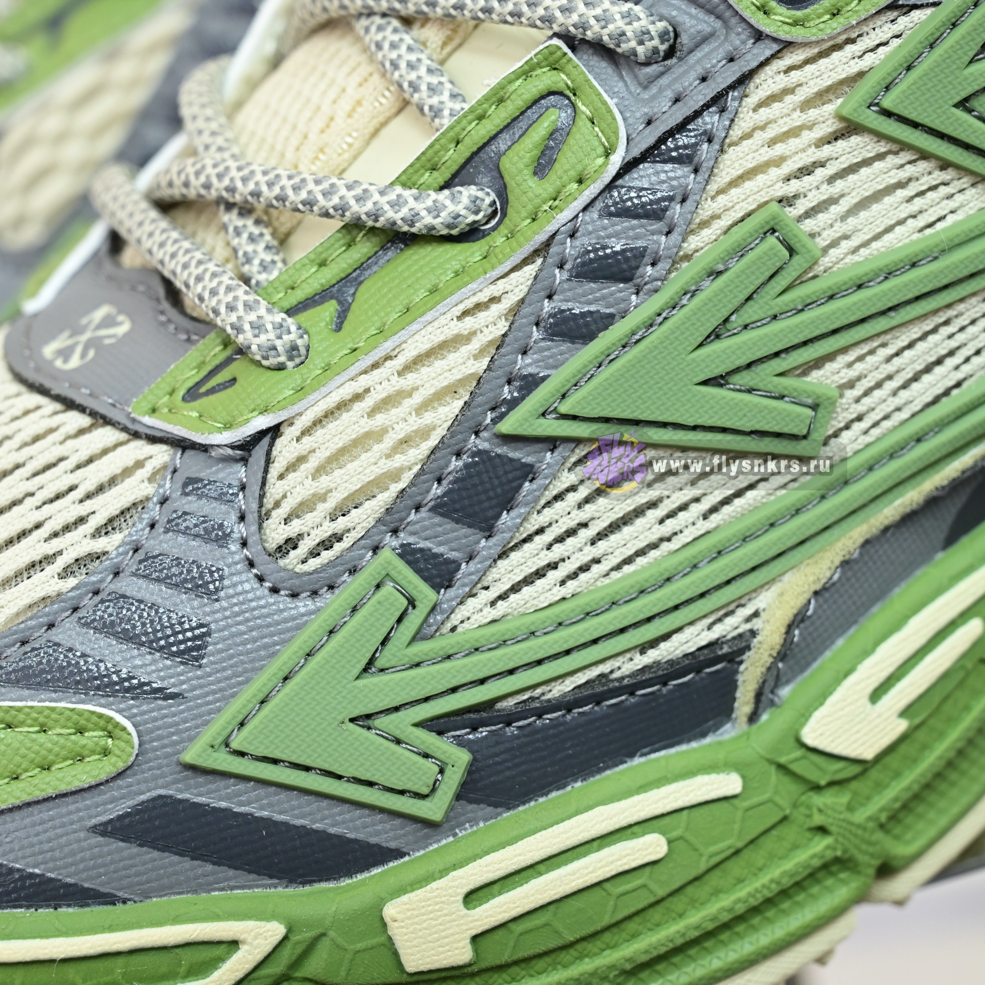 OFF-WHITE BE RIGHT BACK