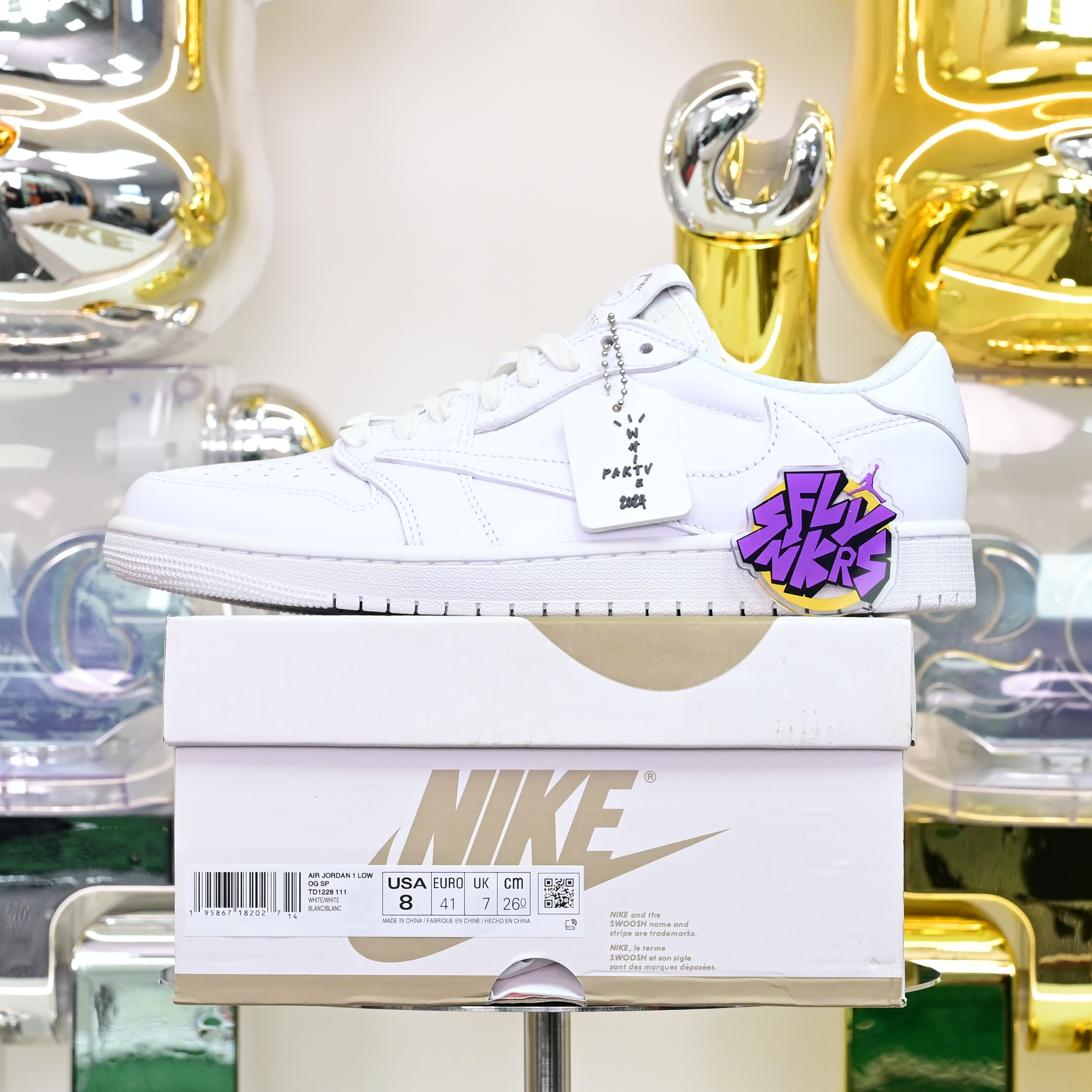Travis Scott  x Air Jordan 1 TD1228-111