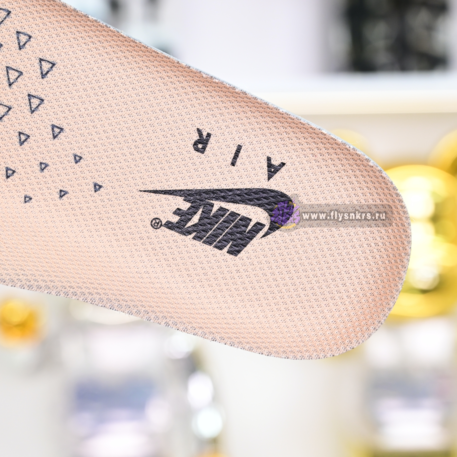 OFF-WHITE x Nike Air Force1 FD6900-200