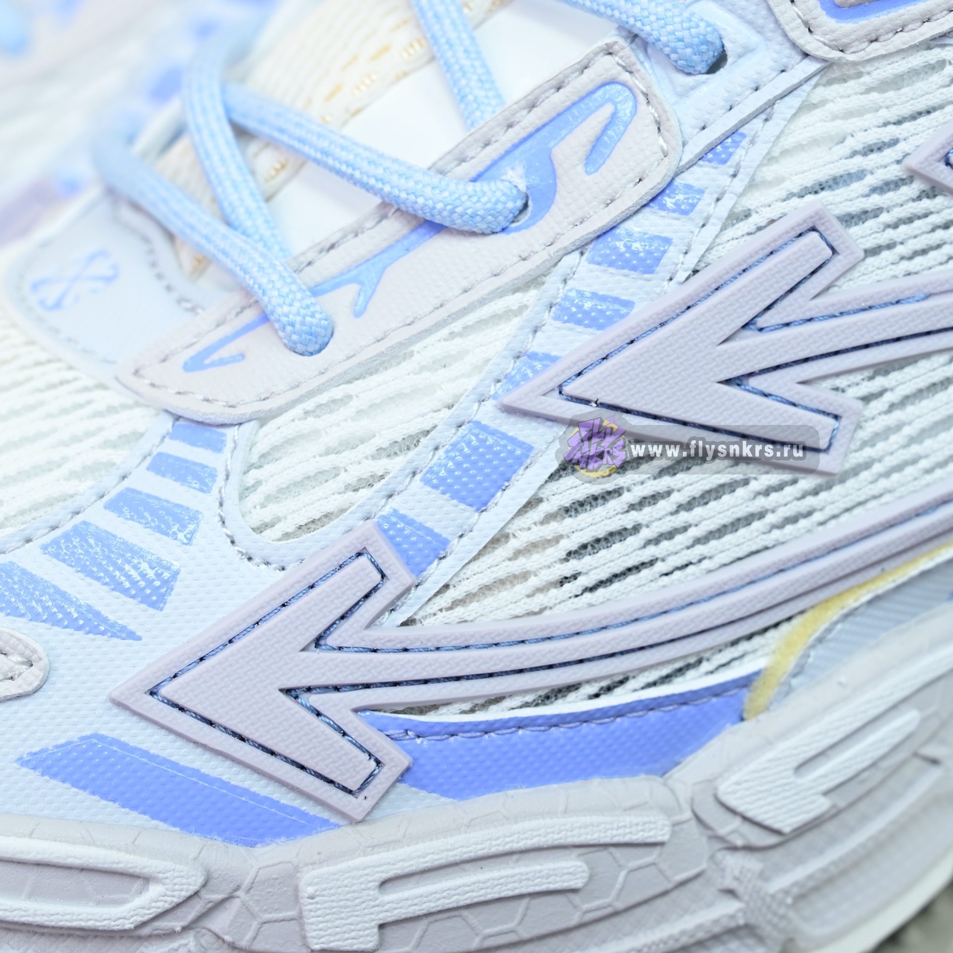 OFF-WHITE BE RIGHT BACK