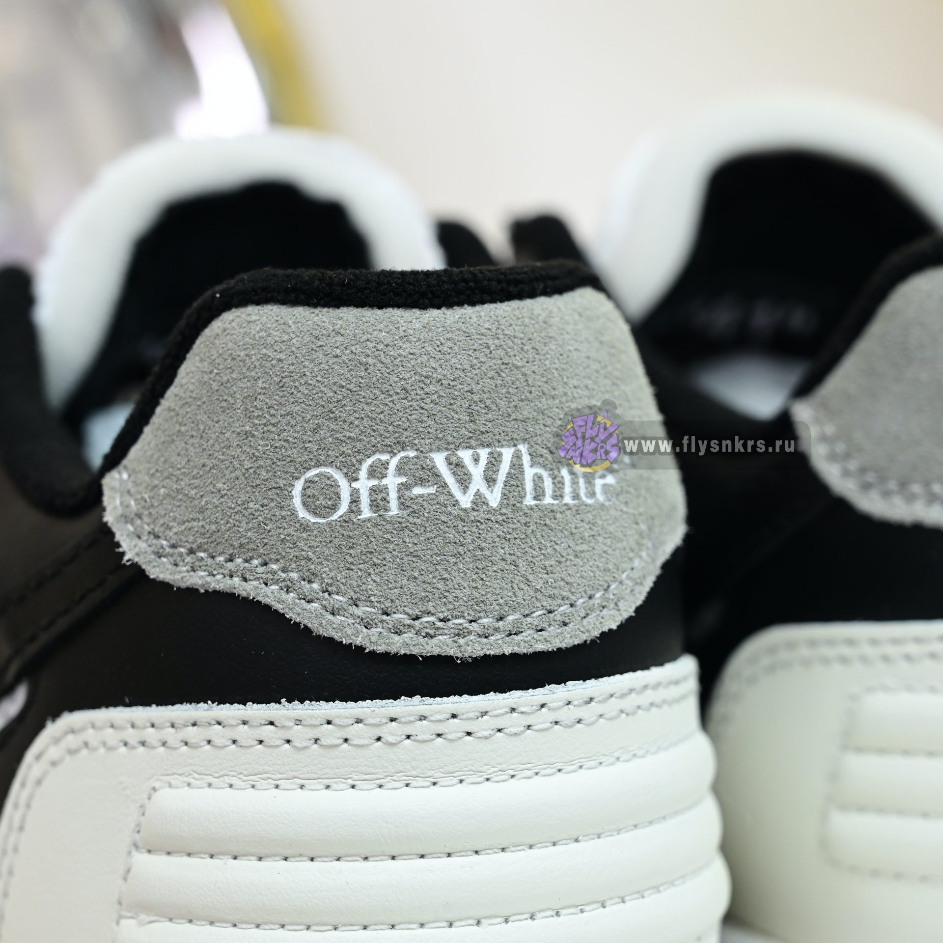 OFF-WHITE Out Of Offce